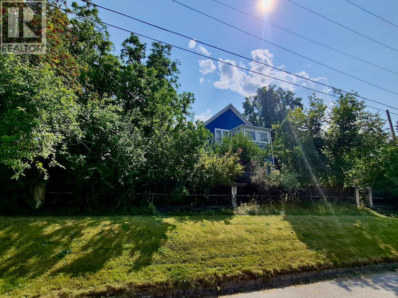 204 Chatham Street, Nelson, British Columbia  V1L 3Y9 - Photo 7 - 10398930