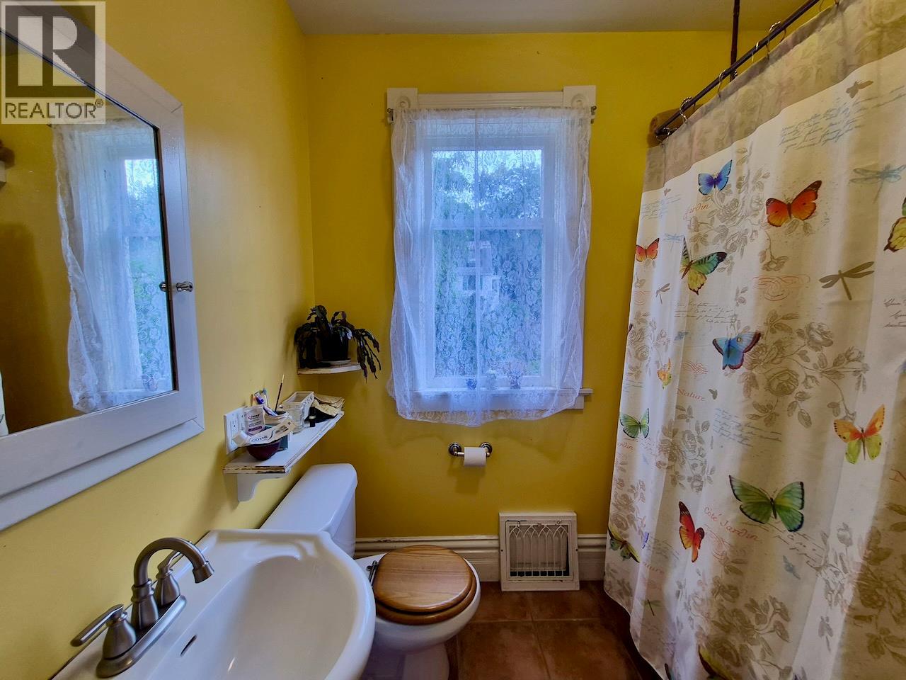 204 Chatham Street, Nelson, British Columbia  V1L 3Y9 - Photo 76 - 10398930