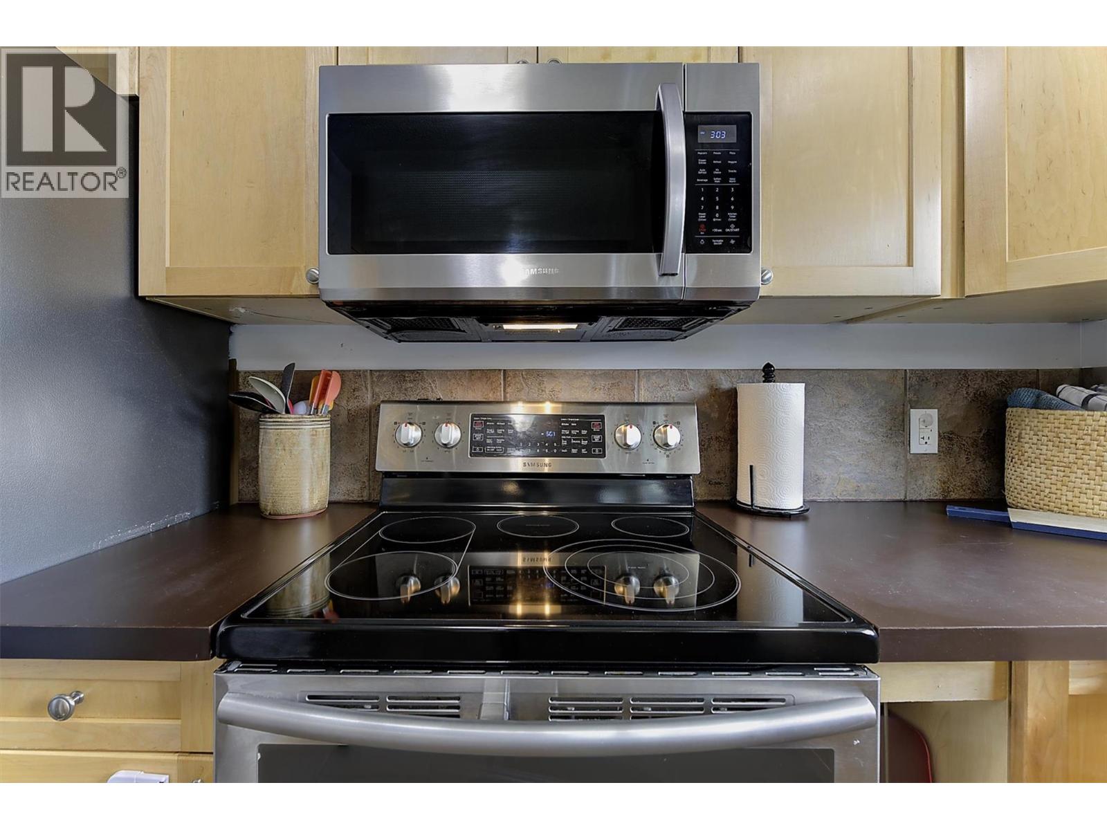 160 Leo Road, Kelowna, British Columbia  V1X 1E8 - Photo 12 - 10399180