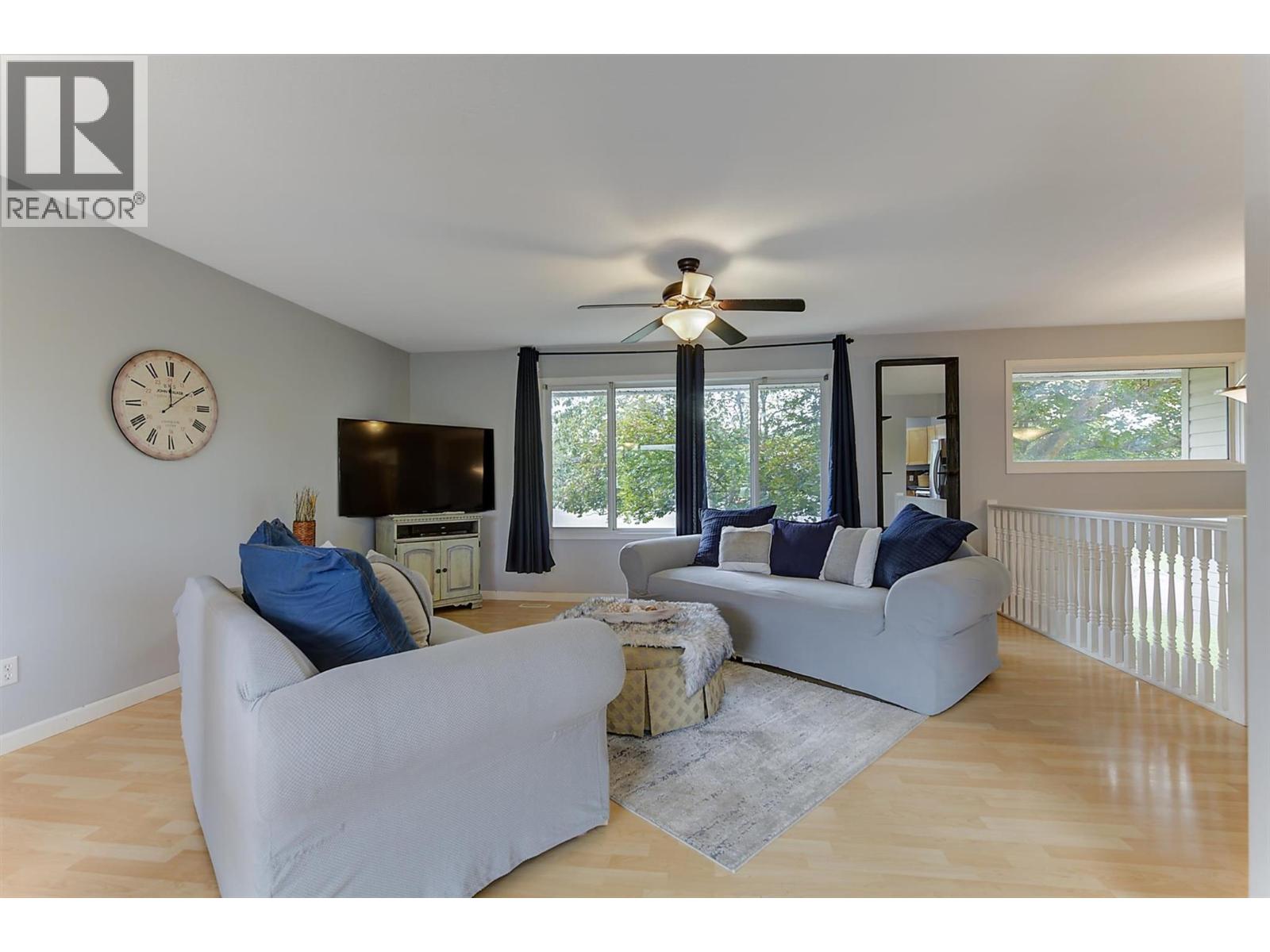 160 Leo Road, Kelowna, British Columbia  V1X 1E8 - Photo 3 - 10399180