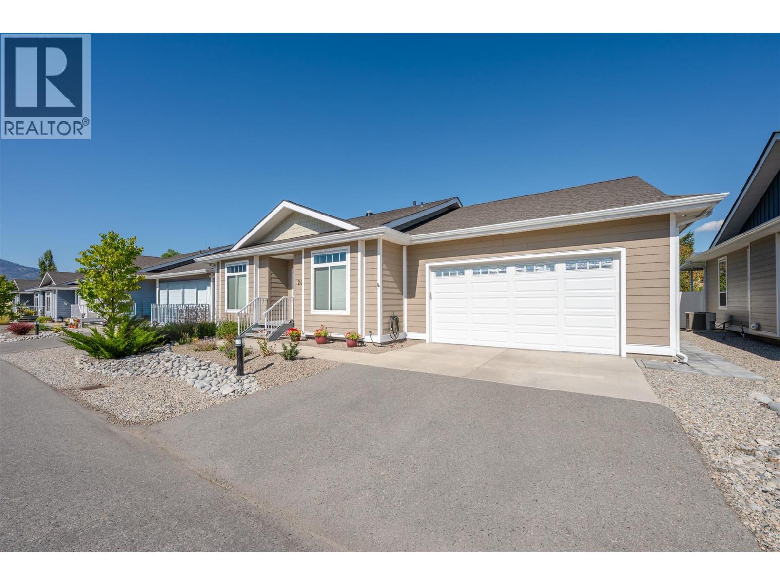 351 Warren Avenue W Unit# 24, Penticton, British Columbia  V2A 3N2 - Photo 3 - 10399175