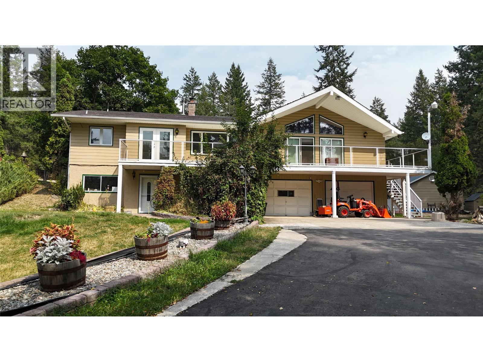 1270 Fox Tree Road, Lister, British Columbia  V0B 1G2 - Photo 1 - 10398681