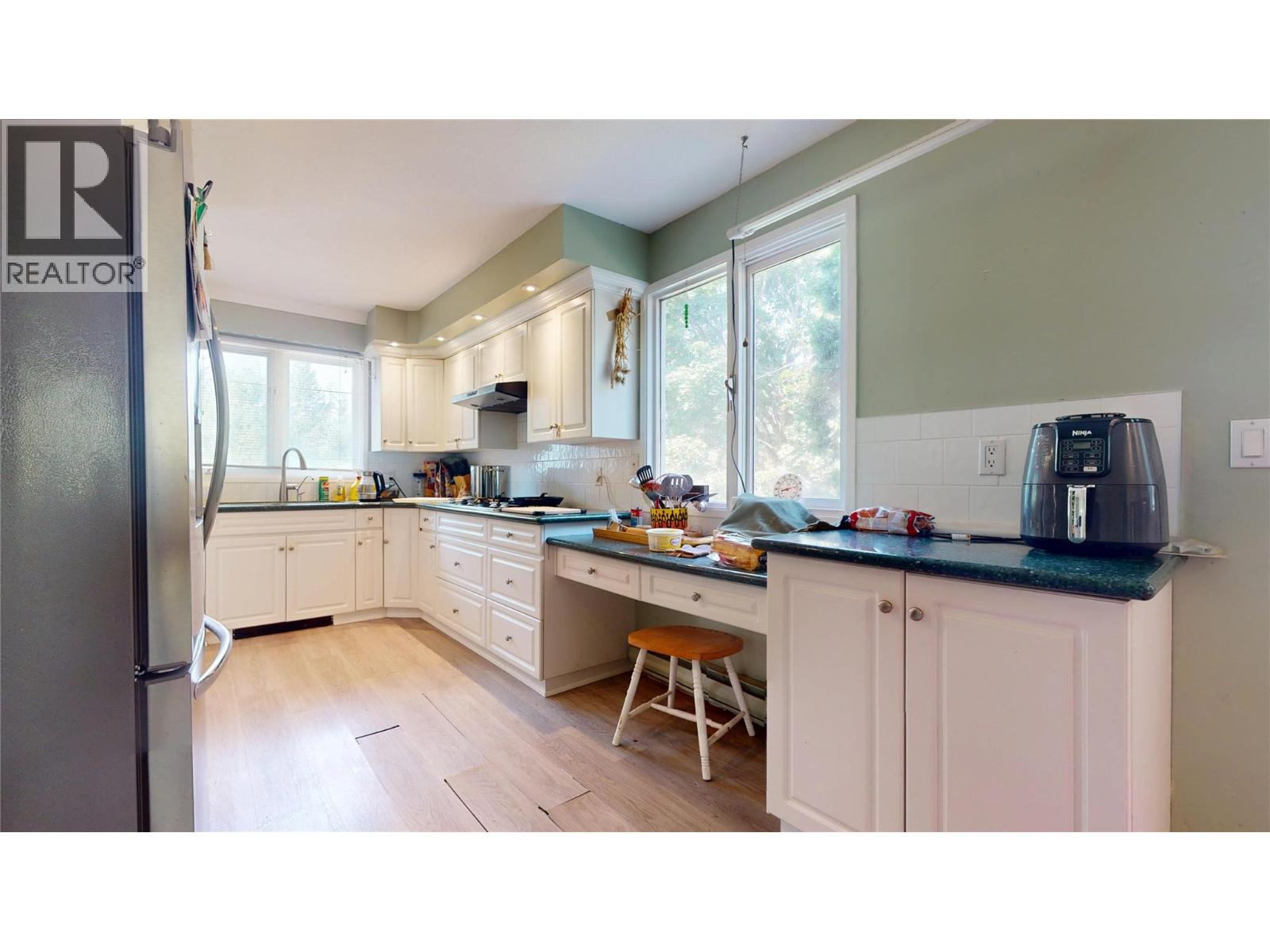 1270 Fox Tree Road, Lister, British Columbia  V0B 1G2 - Photo 12 - 10398681