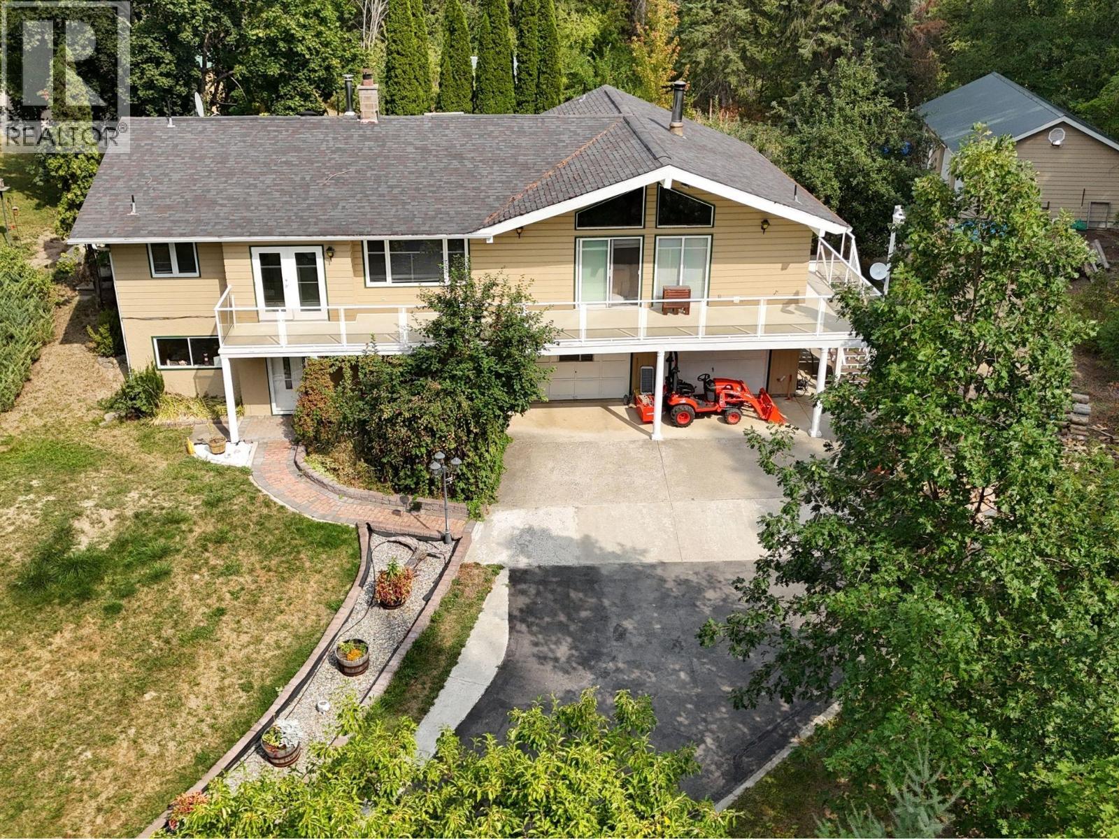 1270 Fox Tree Road, Lister, British Columbia  V0B 1G2 - Photo 3 - 10398681