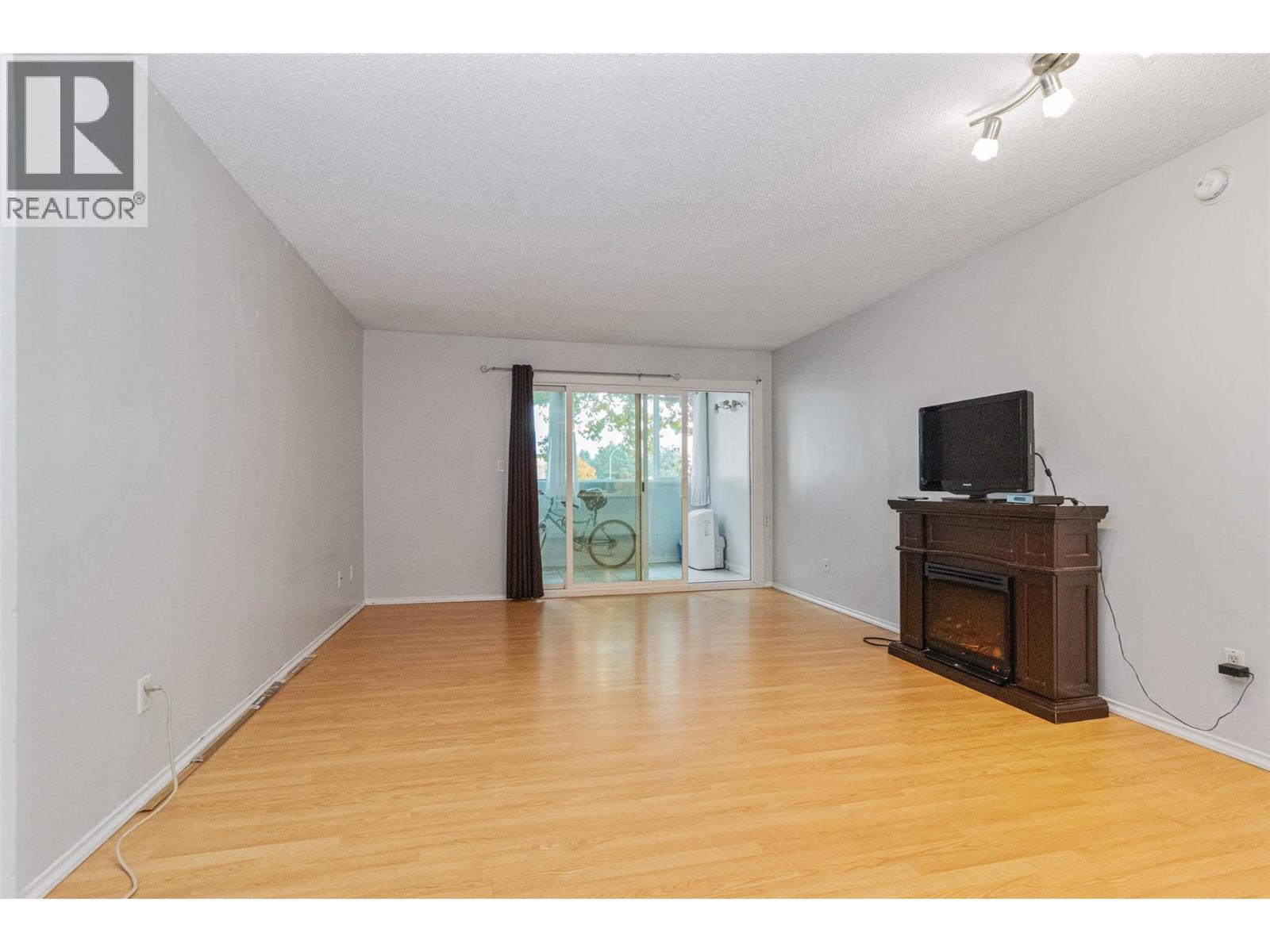 1685 Ufton Court Unit# 110, Kelowna, British Columbia  V1Y 8G7 - Photo 6 - 10399194