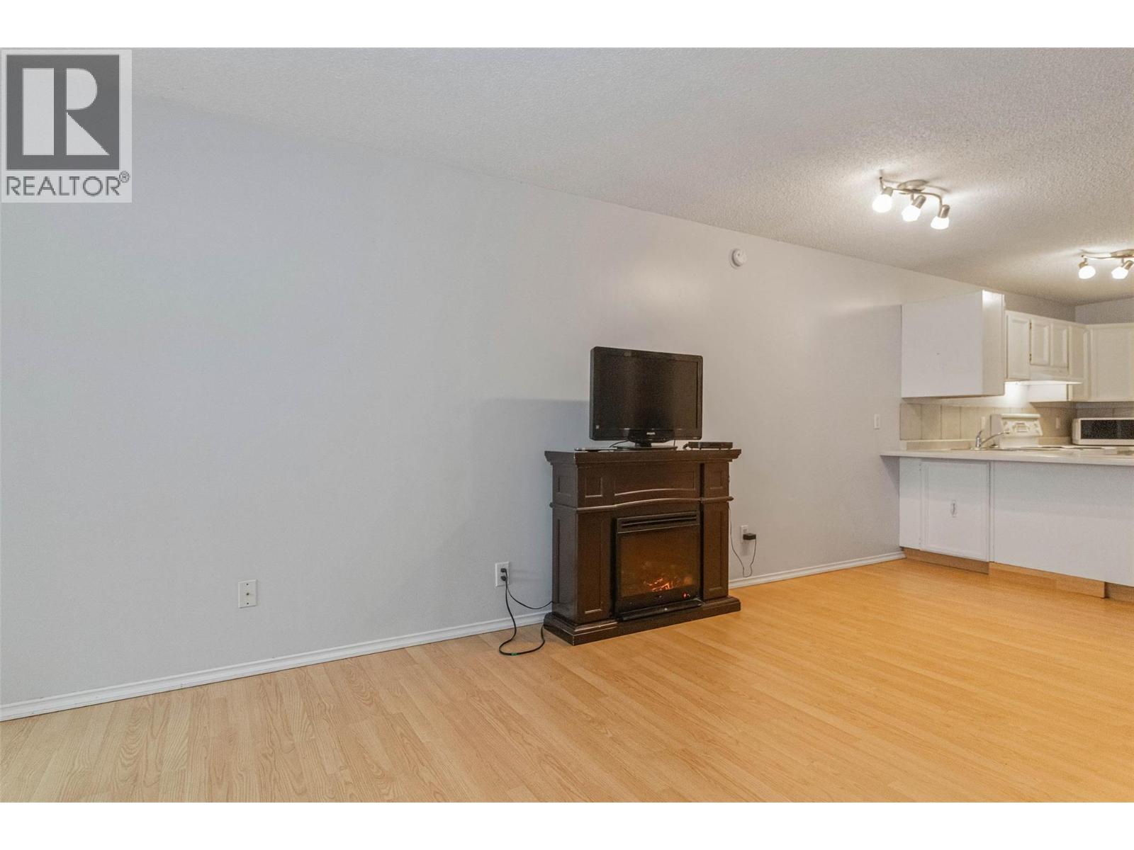 1685 Ufton Court Unit# 110, Kelowna, British Columbia  V1Y 8G7 - Photo 8 - 10399194