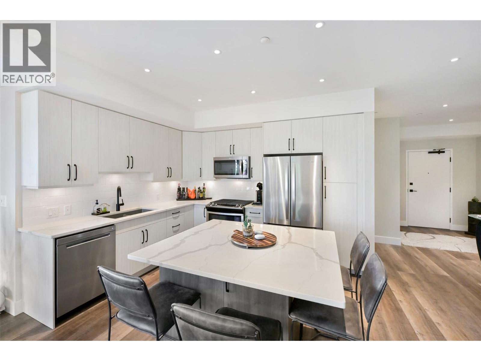 110 Elllis Street Unit# 401, Penticton, British Columbia  V2A 4L5 - Photo 4 - 10399185