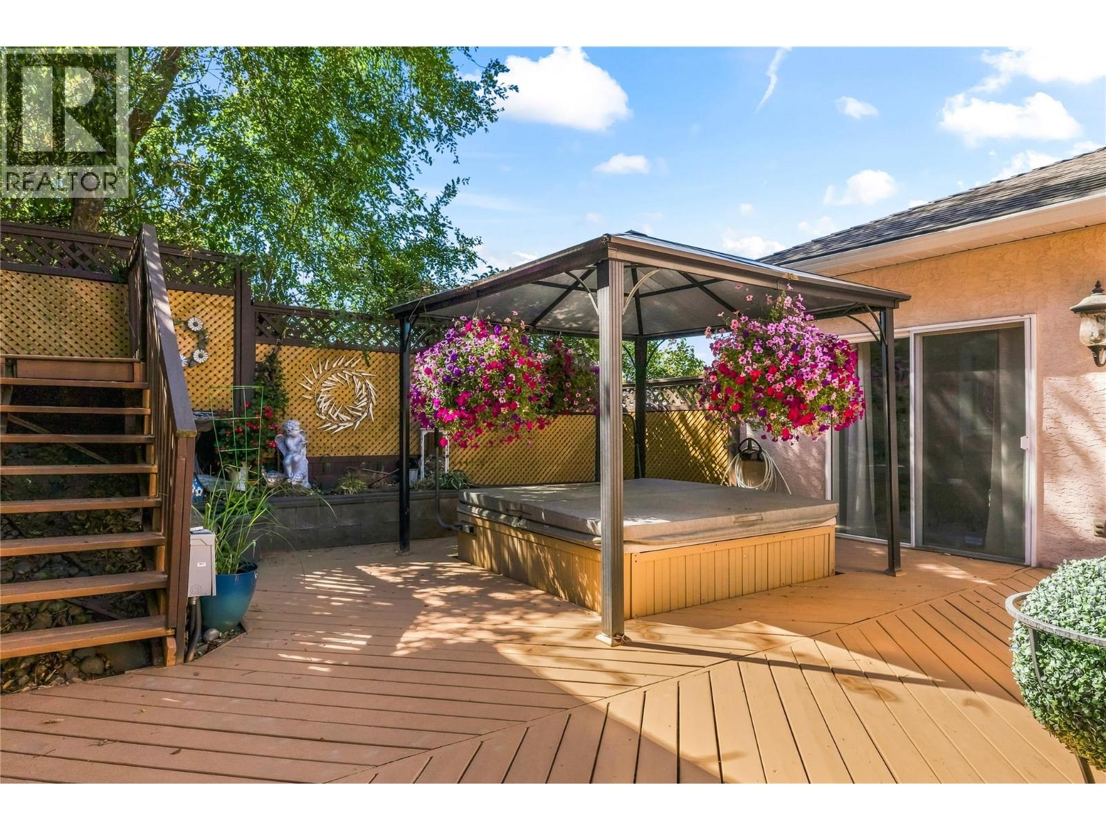 825 Toovey Road, Kelowna, British Columbia  V1X 6P9 - Photo 29 - 10399116