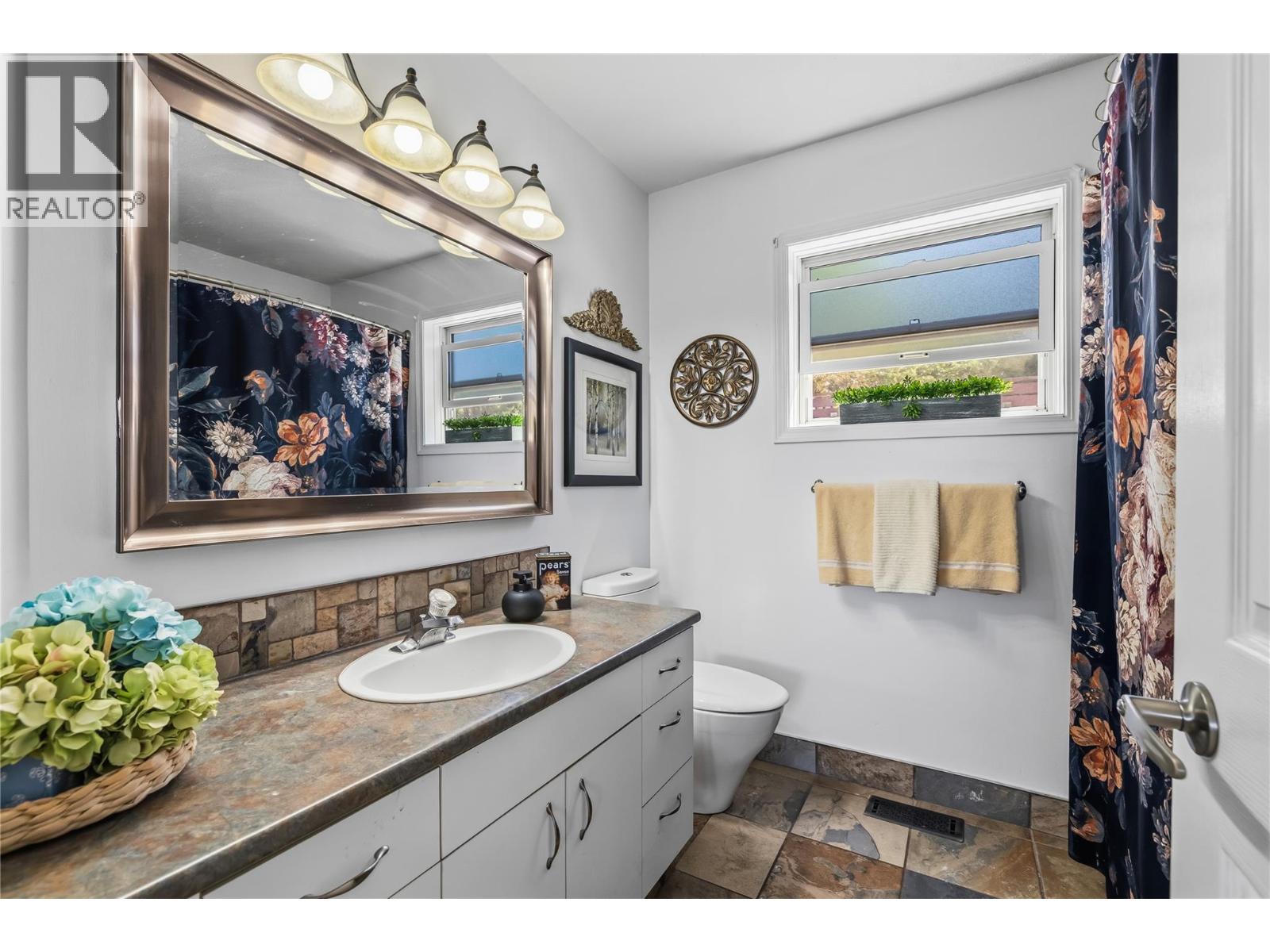 825 Toovey Road, Kelowna, British Columbia  V1X 6P9 - Photo 54 - 10399116