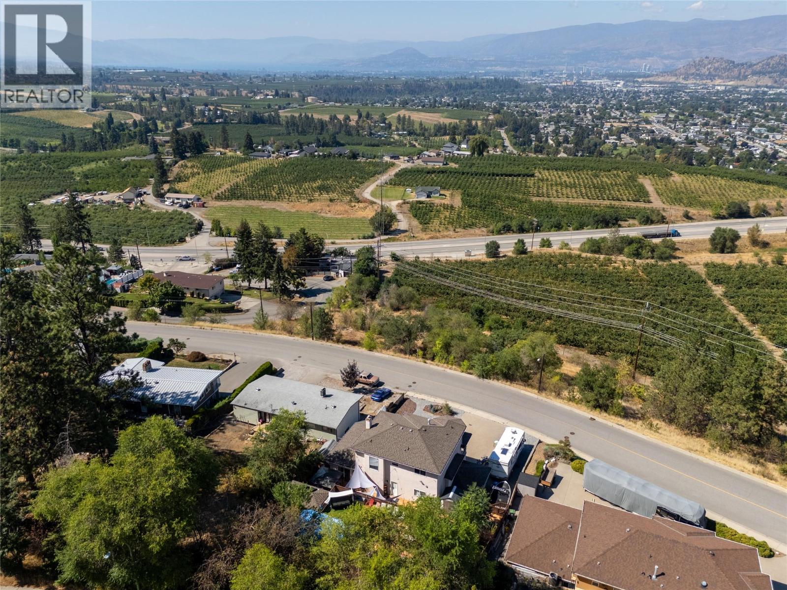 825 Toovey Road, Kelowna, British Columbia  V1X 6P9 - Photo 6 - 10399116