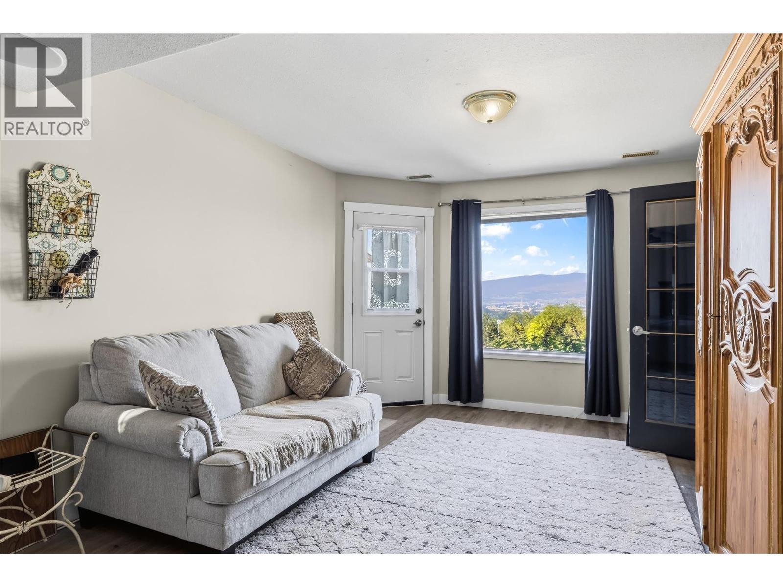 825 Toovey Road, Kelowna, British Columbia  V1X 6P9 - Photo 60 - 10399116