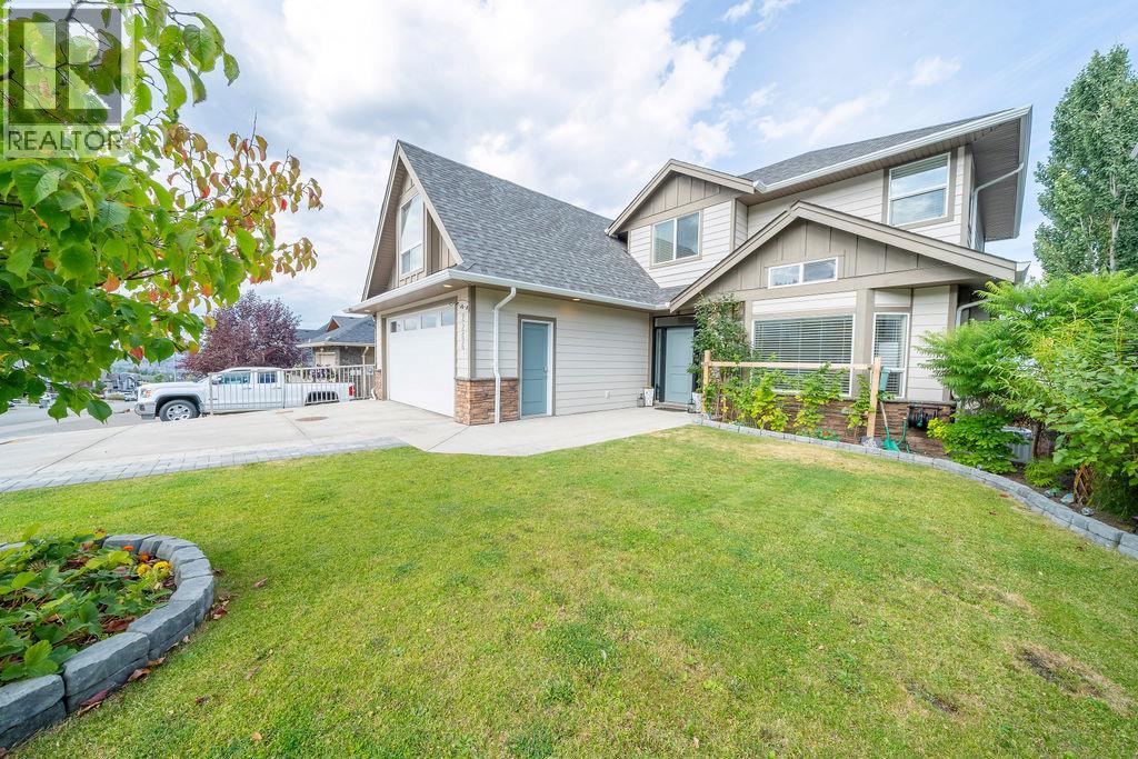 2266 Linfield Drive, Kamloops, British Columbia  V1S 0B8 - Photo 2 - 10399003