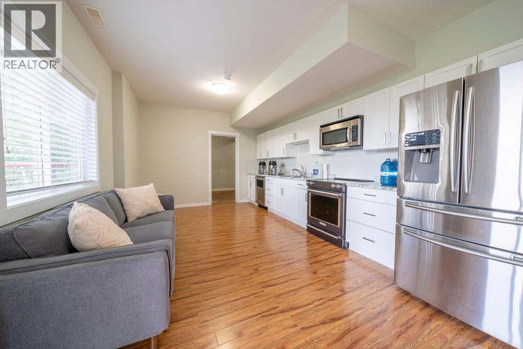 2266 Linfield Drive, Kamloops, British Columbia  V1S 0B8 - Photo 36 - 10399003