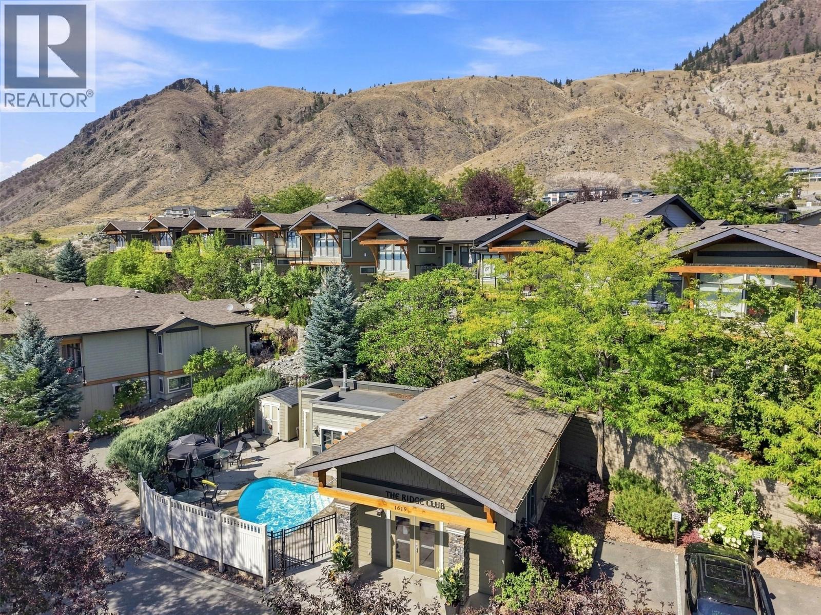 1637 Golf Ridge Way, Kamloops, British Columbia  V2H 0A5 - Photo 2 - 10398917