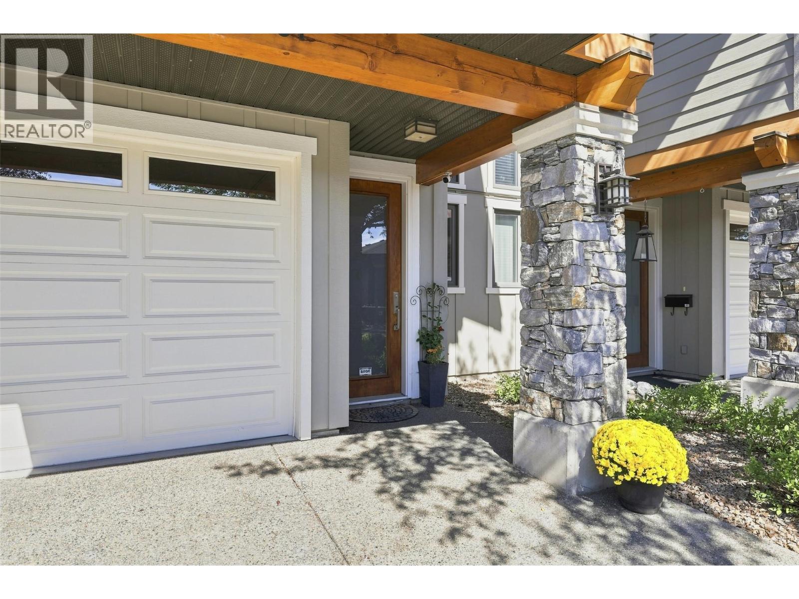 1637 Golf Ridge Way, Kamloops, British Columbia  V2H 0A5 - Photo 3 - 10398917