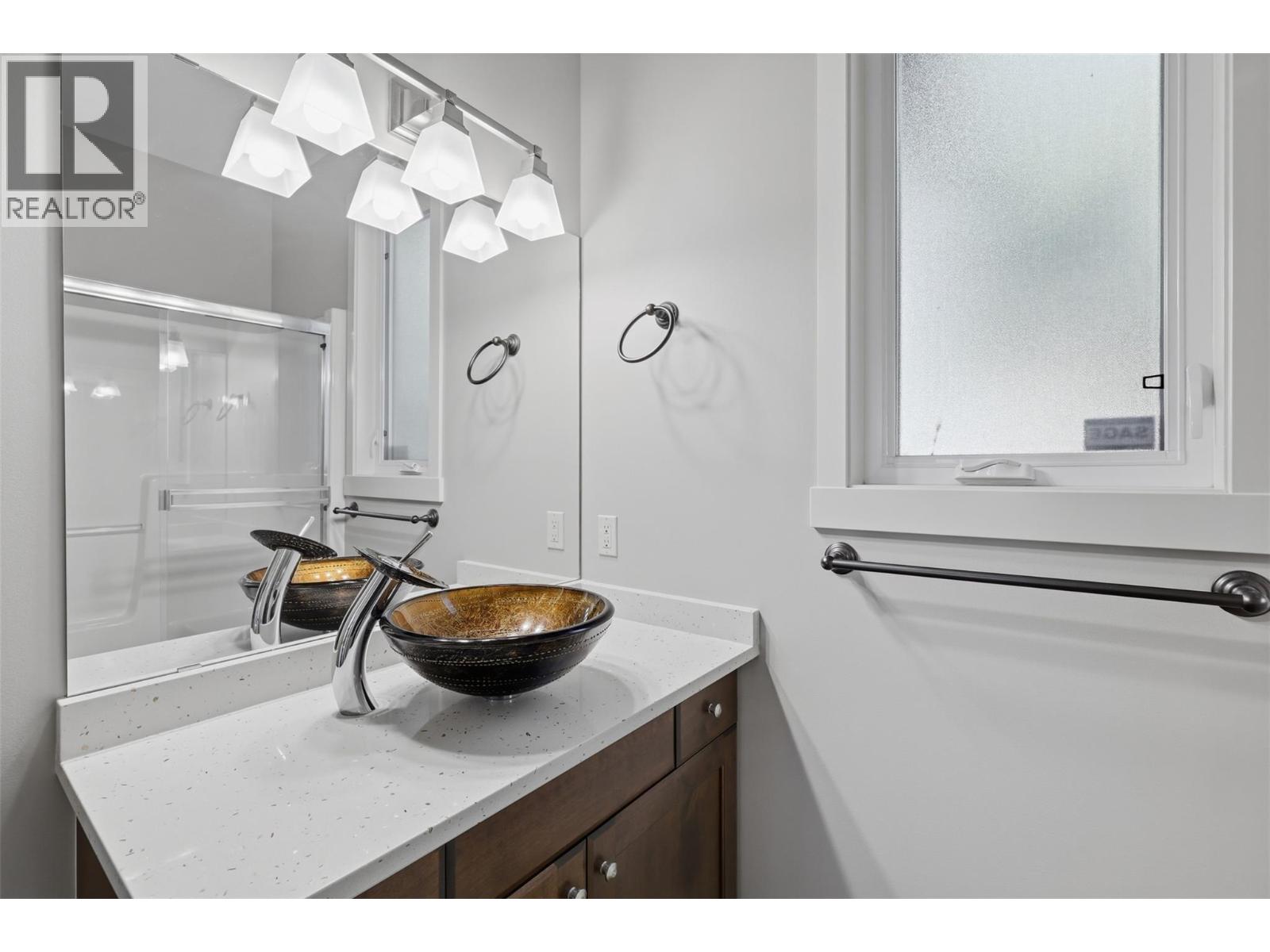 1637 Golf Ridge Way, Kamloops, British Columbia  V2H 0A5 - Photo 36 - 10398917