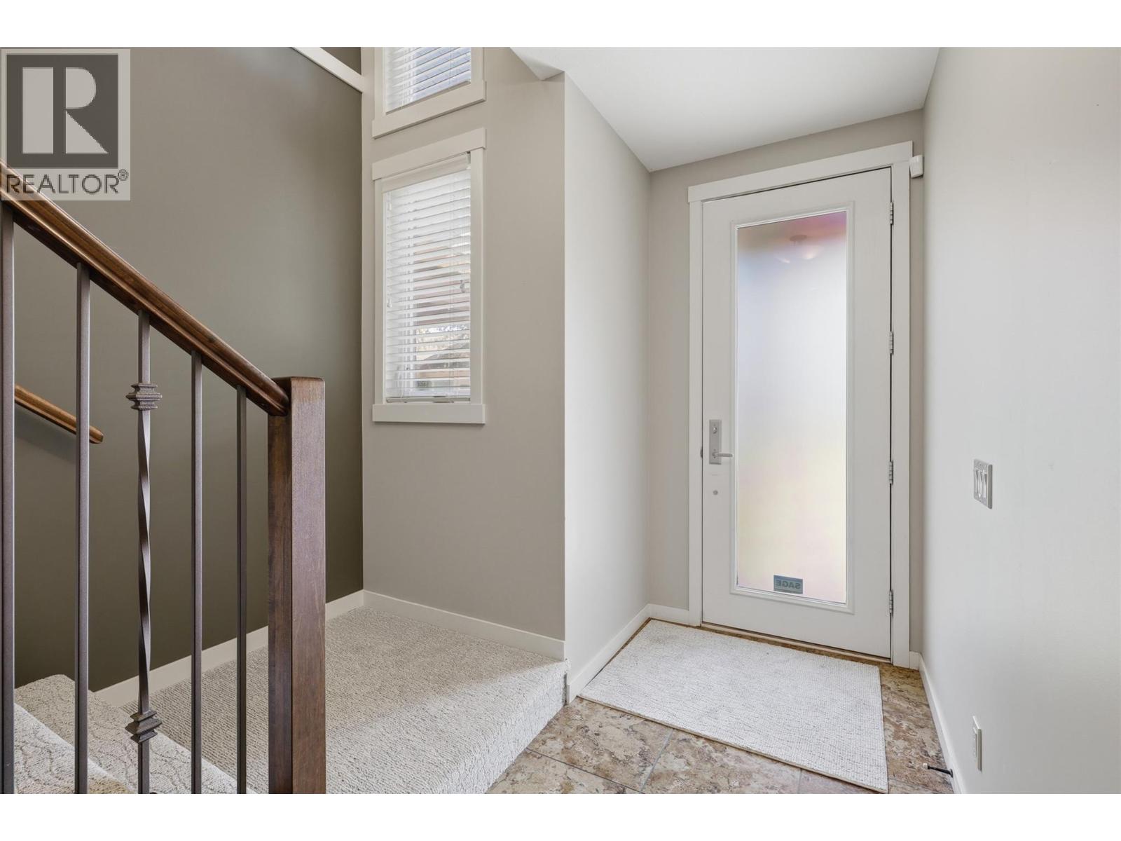 1637 Golf Ridge Way, Kamloops, British Columbia  V2H 0A5 - Photo 4 - 10398917