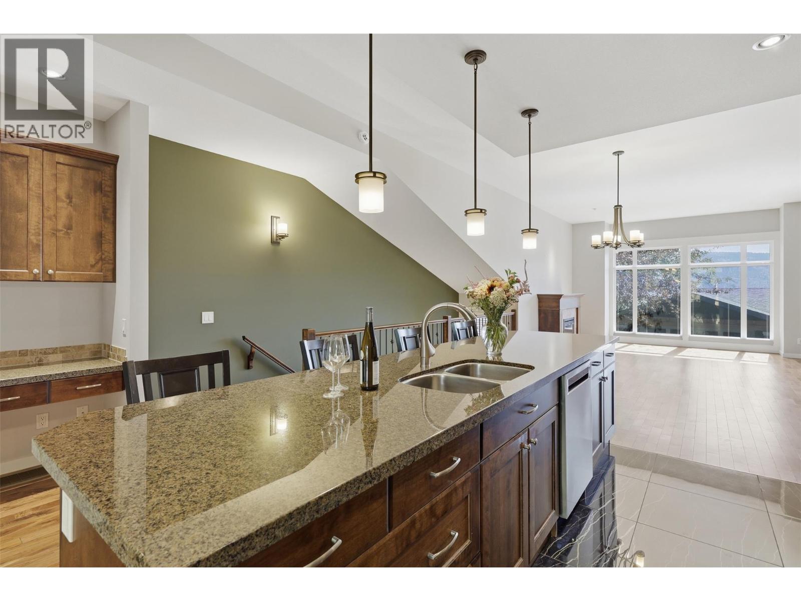 1637 Golf Ridge Way, Kamloops, British Columbia  V2H 0A5 - Photo 8 - 10398917