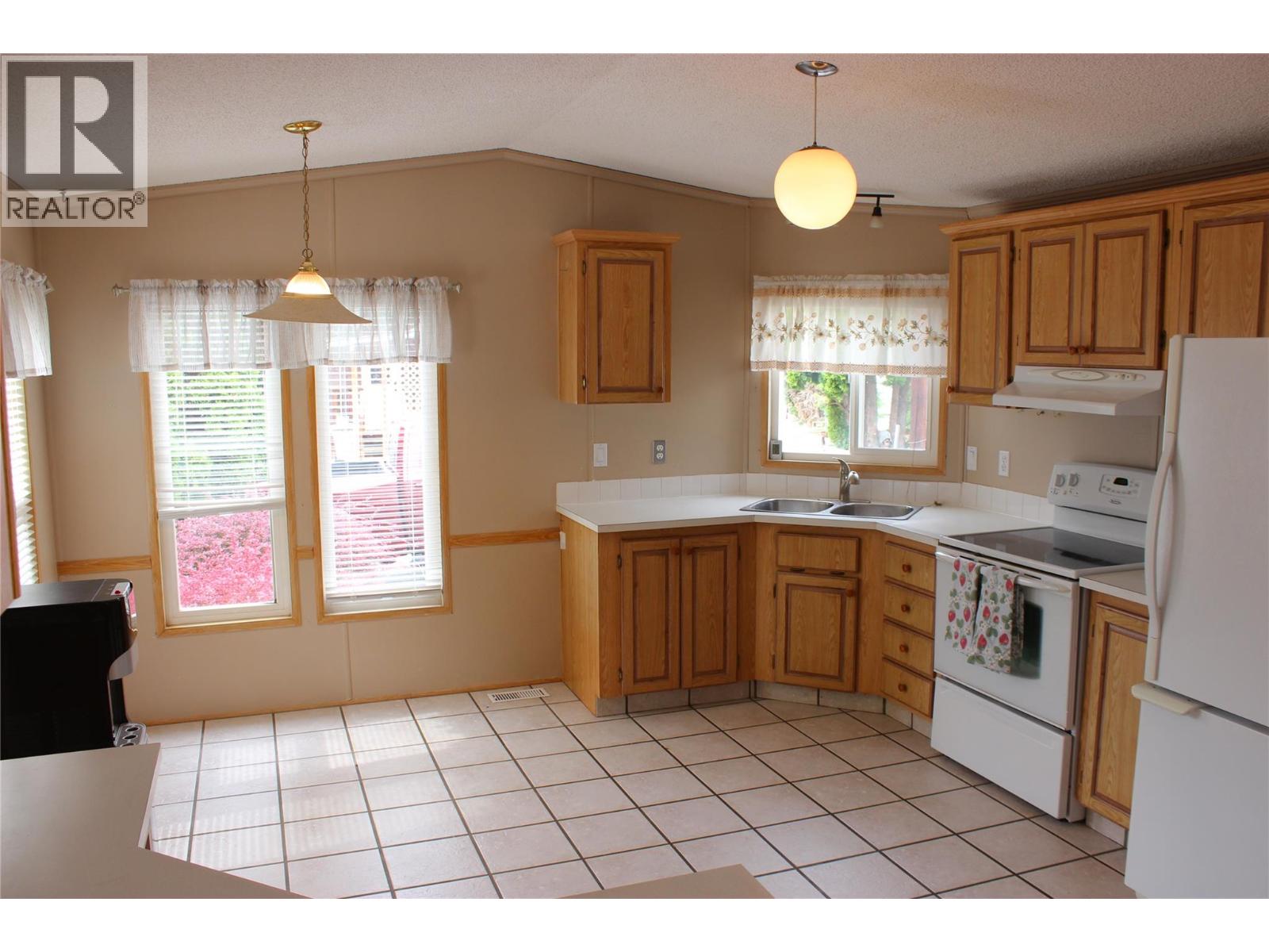 1440 Ord Road Unit# 17, Kamloops, British Columbia  V2B 8P9 - Photo 2 - 10399196