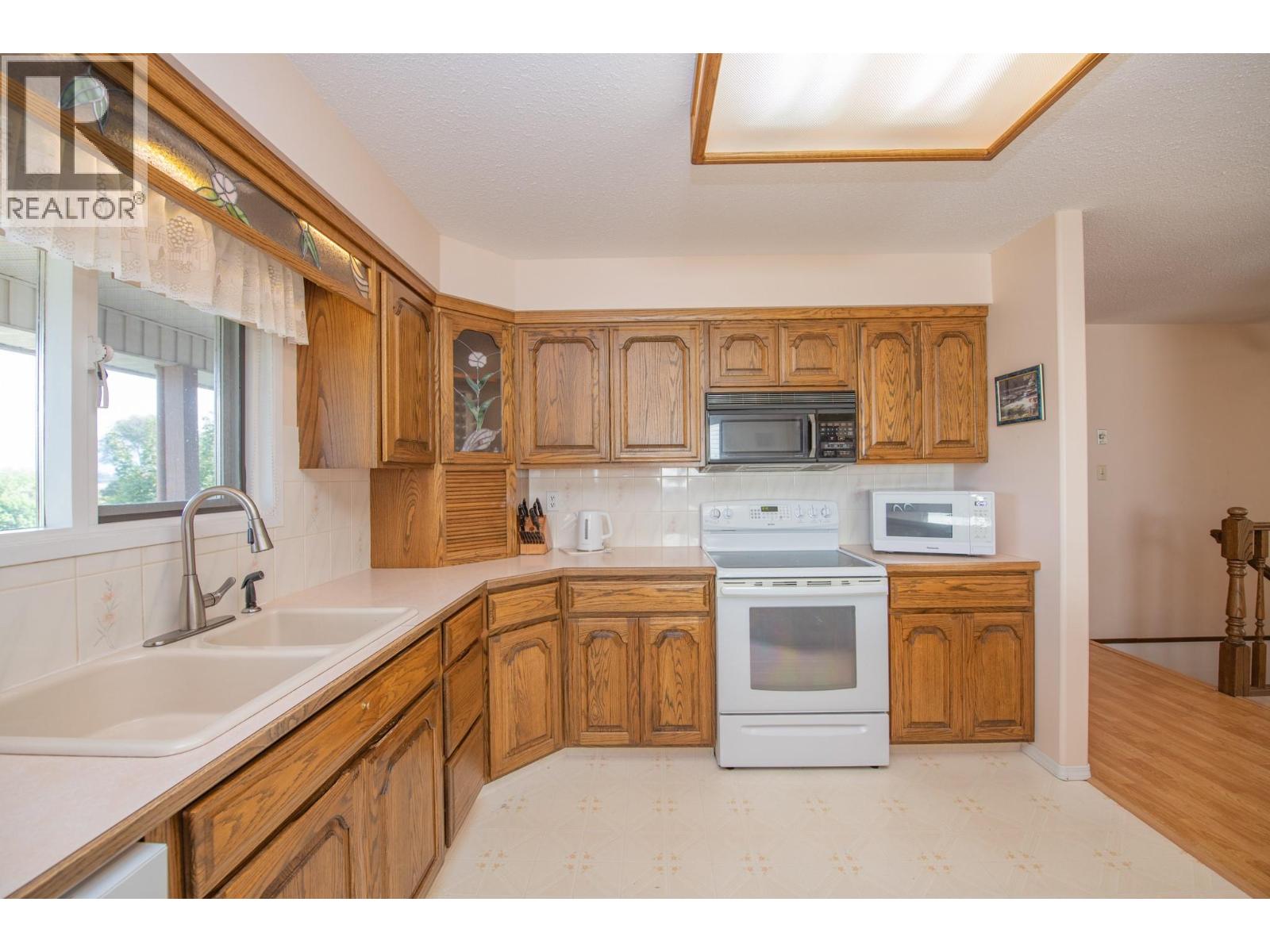 2650 Catherine Crescent, Armstrong, British Columbia  V4Y 0B4 - Photo 12 - 10398933