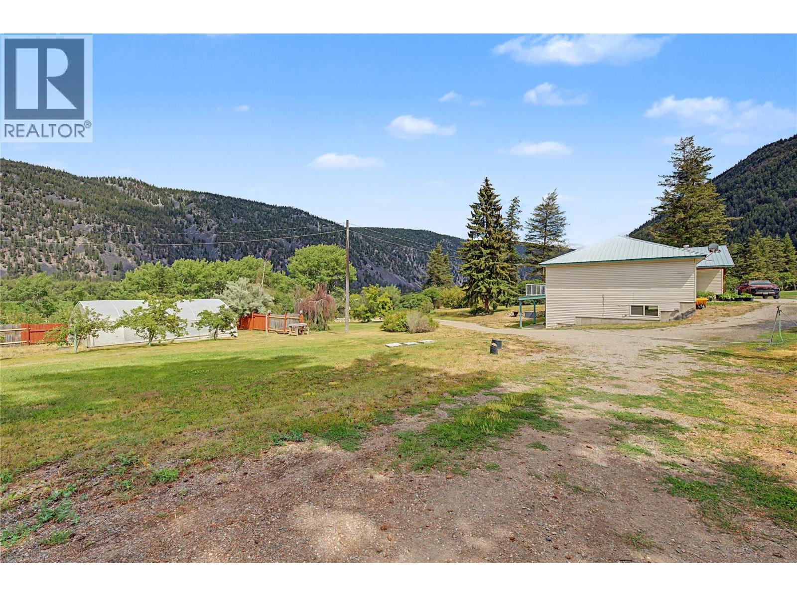 1167 Highway 3, Princeton, British Columbia  V0X 1W0 - Photo 7 - 10399027