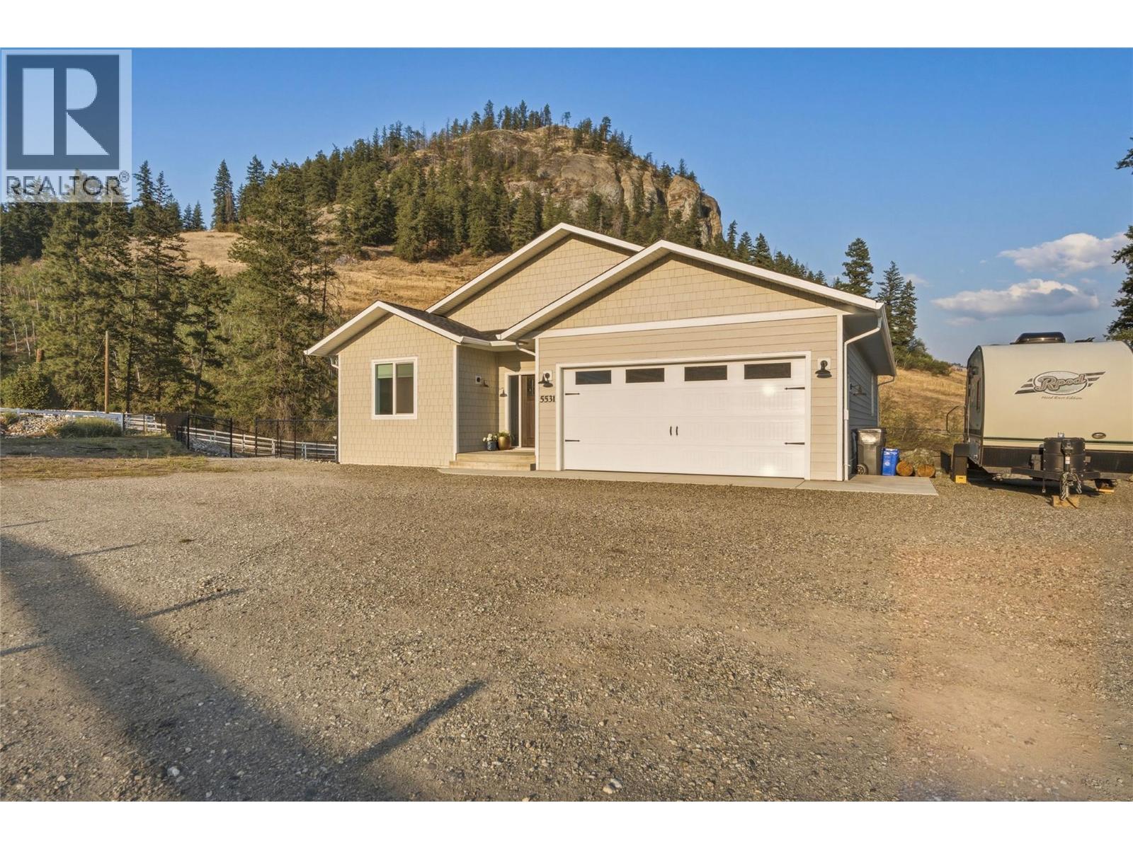 5531 6 Highway, Coldstream, British Columbia  V1B 3E2 - Photo 4 - 10399200
