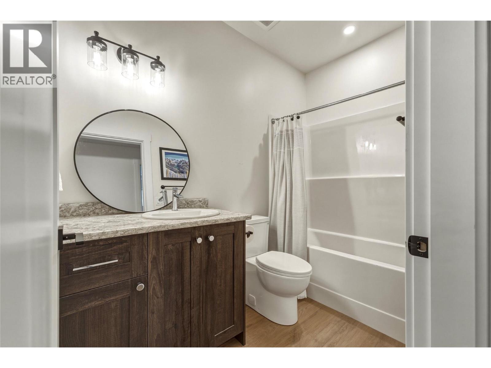 5531 6 Highway, Coldstream, British Columbia  V1B 3E2 - Photo 51 - 10399200