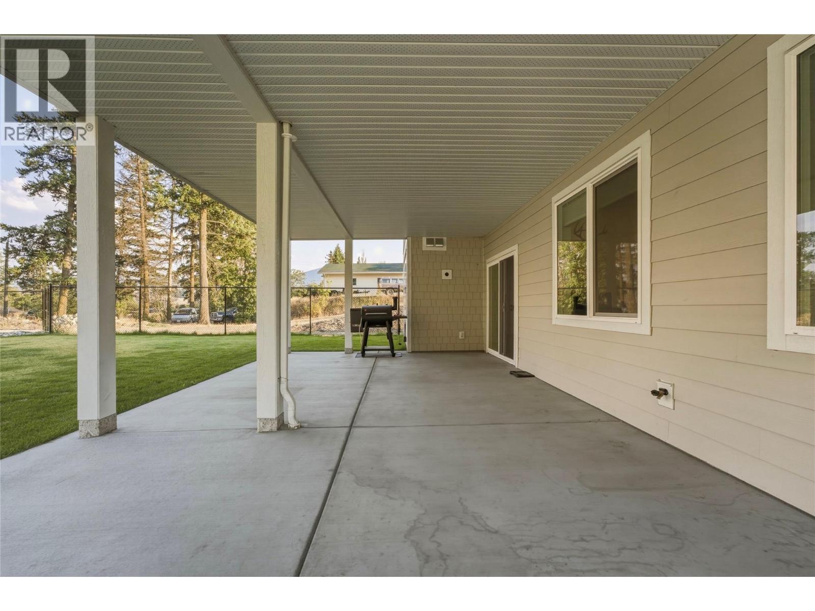 5531 6 Highway, Coldstream, British Columbia  V1B 3E2 - Photo 56 - 10399200