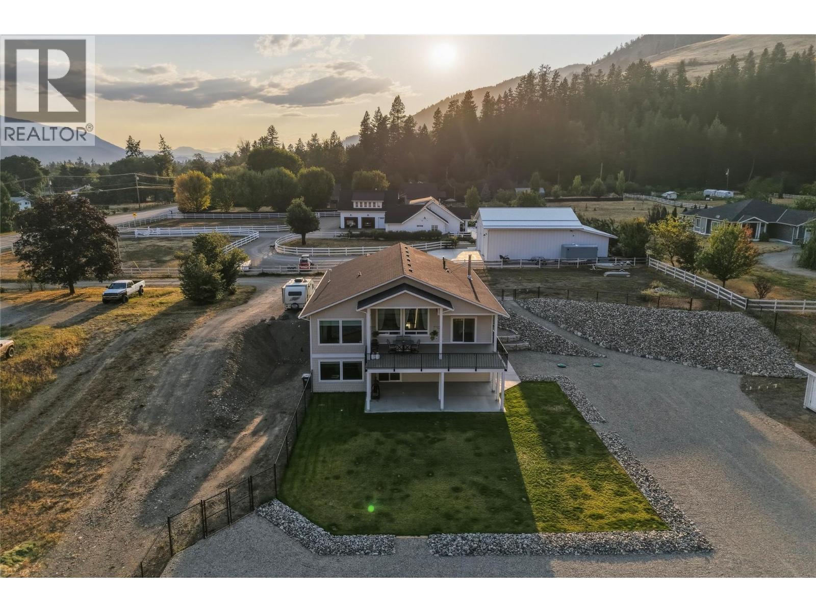 5531 6 Highway, Coldstream, British Columbia  V1B 3E2 - Photo 6 - 10399200