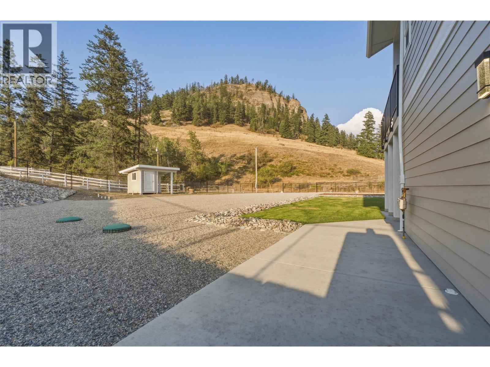 5531 6 Highway, Coldstream, British Columbia  V1B 3E2 - Photo 67 - 10399200