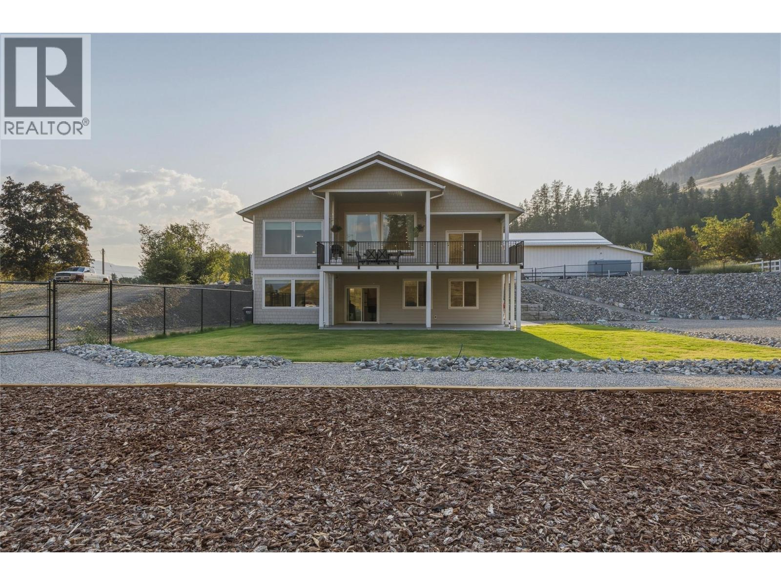5531 6 Highway, Coldstream, British Columbia  V1B 3E2 - Photo 7 - 10399200