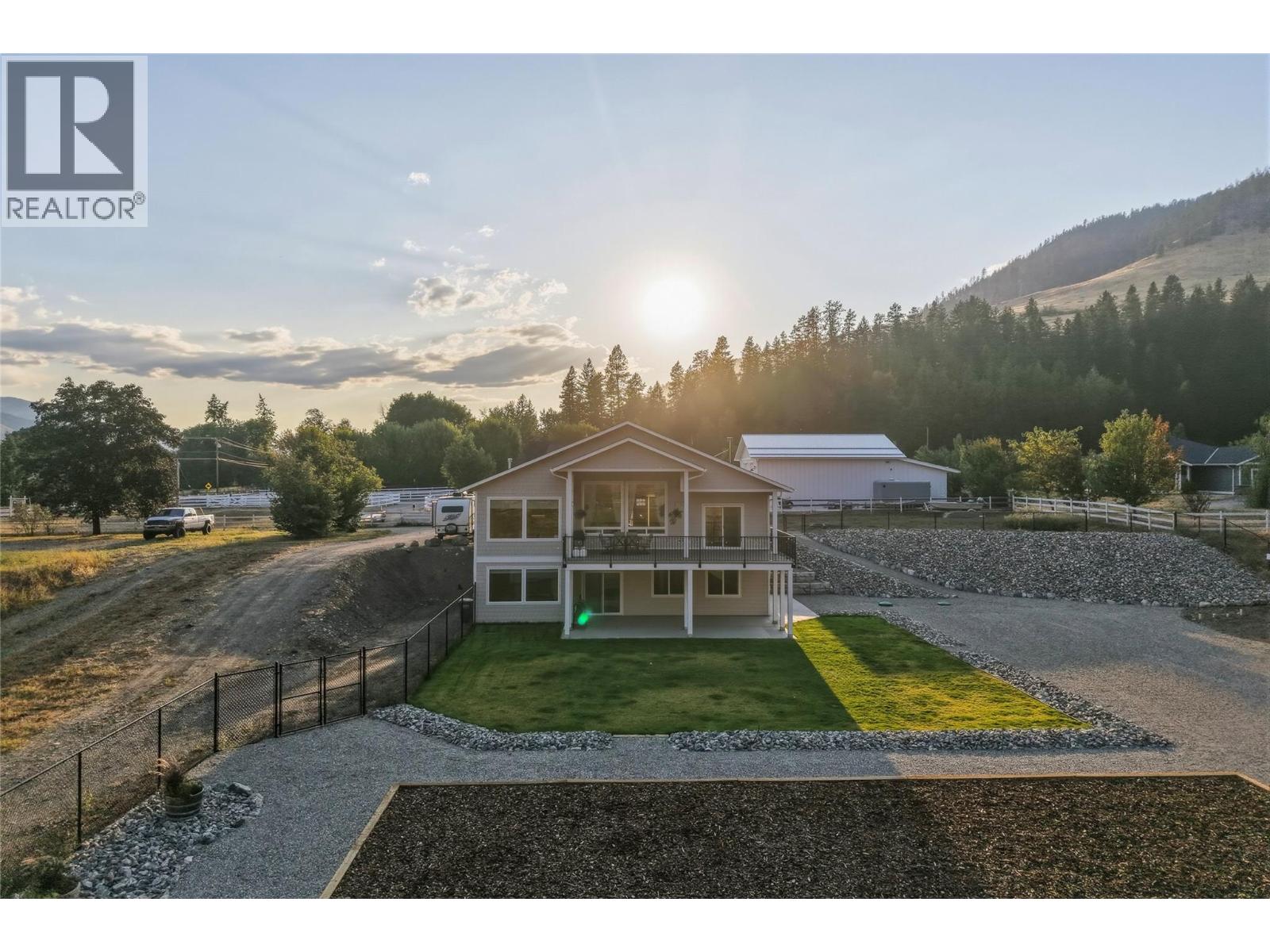 5531 6 Highway, Coldstream, British Columbia  V1B 3E2 - Photo 78 - 10399200