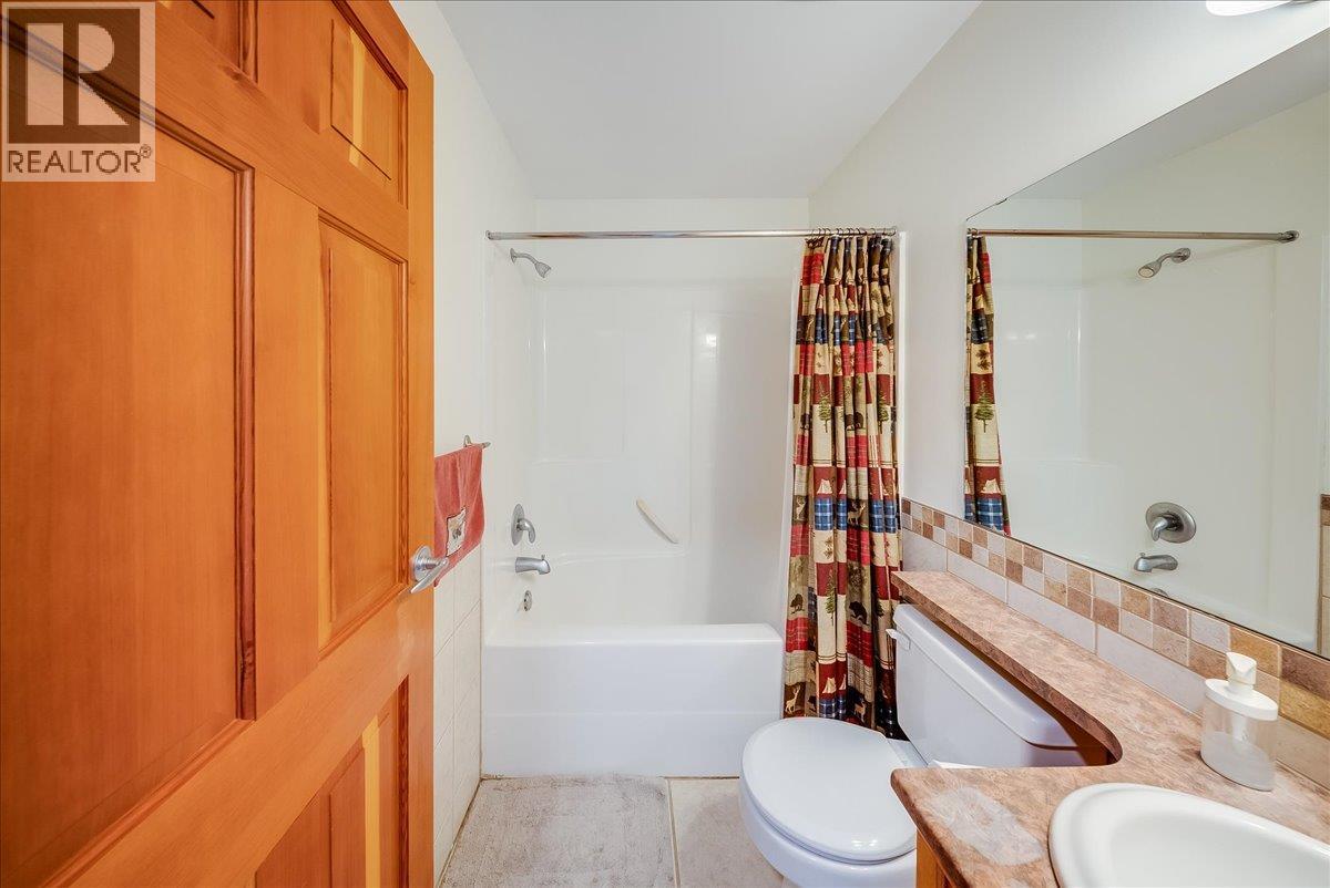 1003 Mountain View Road Unit# E, Rossland, British Columbia  V0G 1Y0 - Photo 22 - 10399205