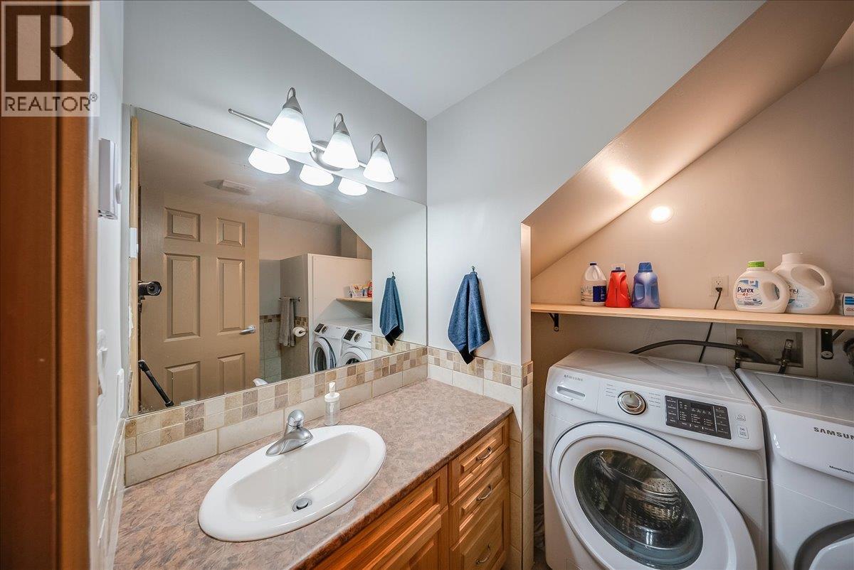1003 Mountain View Road Unit# E, Rossland, British Columbia  V0G 1Y0 - Photo 36 - 10399205