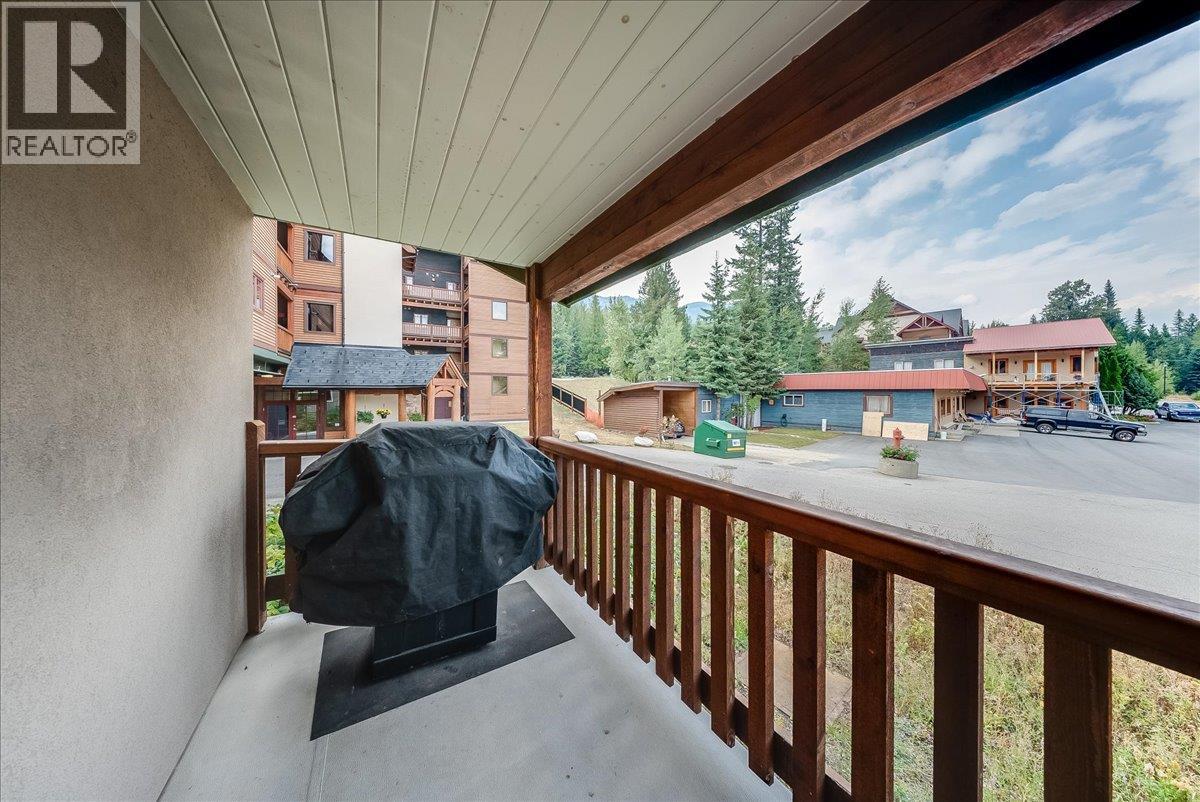 1003 Mountain View Road Unit# E, Rossland, British Columbia  V0G 1Y0 - Photo 4 - 10399205