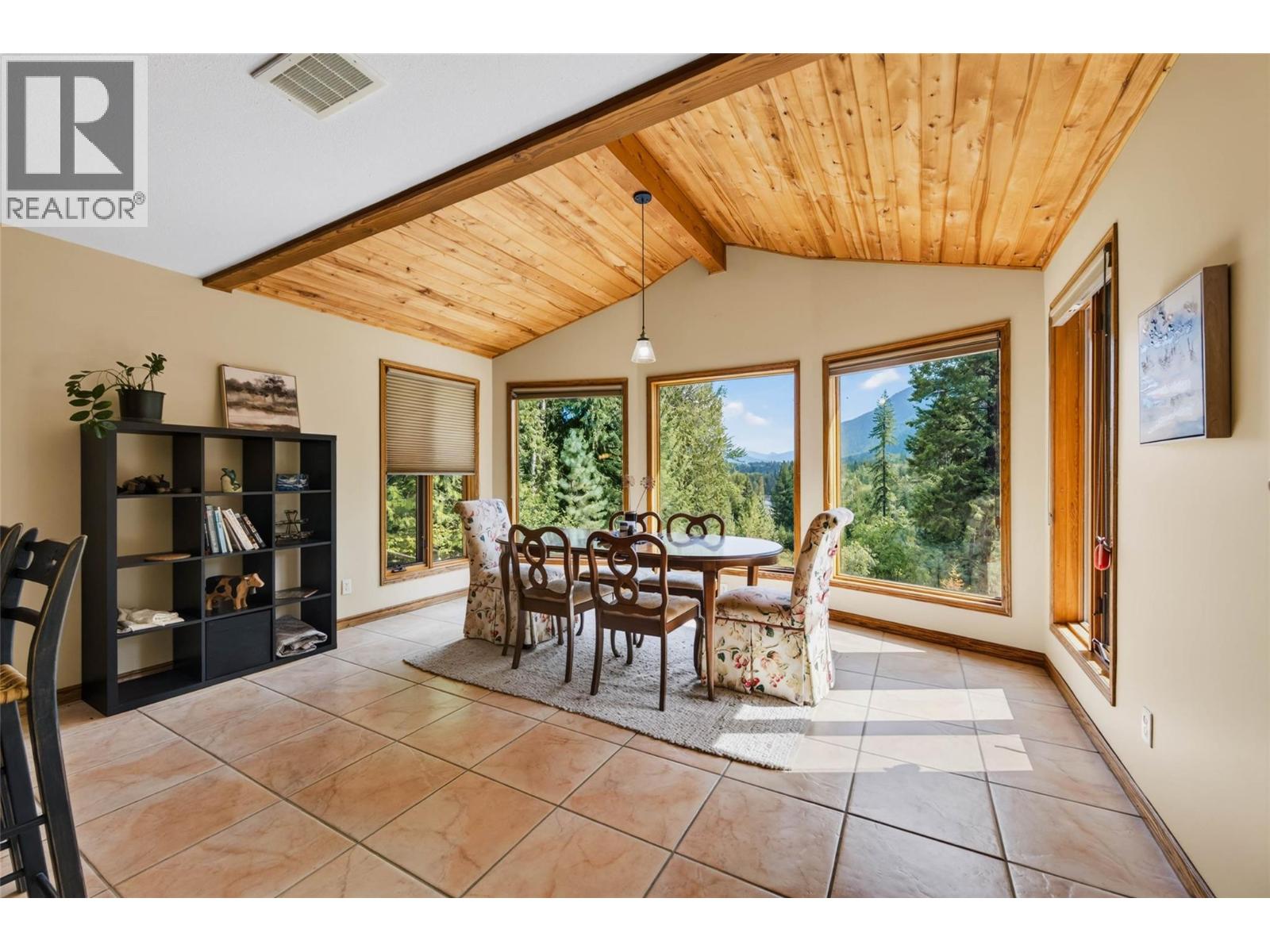 3360 Little Slocan South Road, Passmore, British Columbia  V0G 2J0 - Photo 14 - 10399015