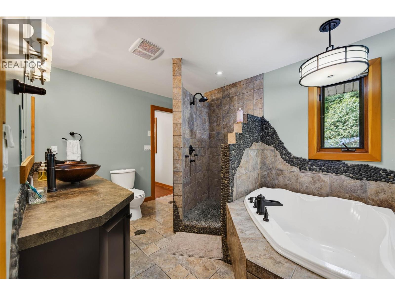 3360 Little Slocan South Road, Passmore, British Columbia  V0G 2J0 - Photo 21 - 10399015