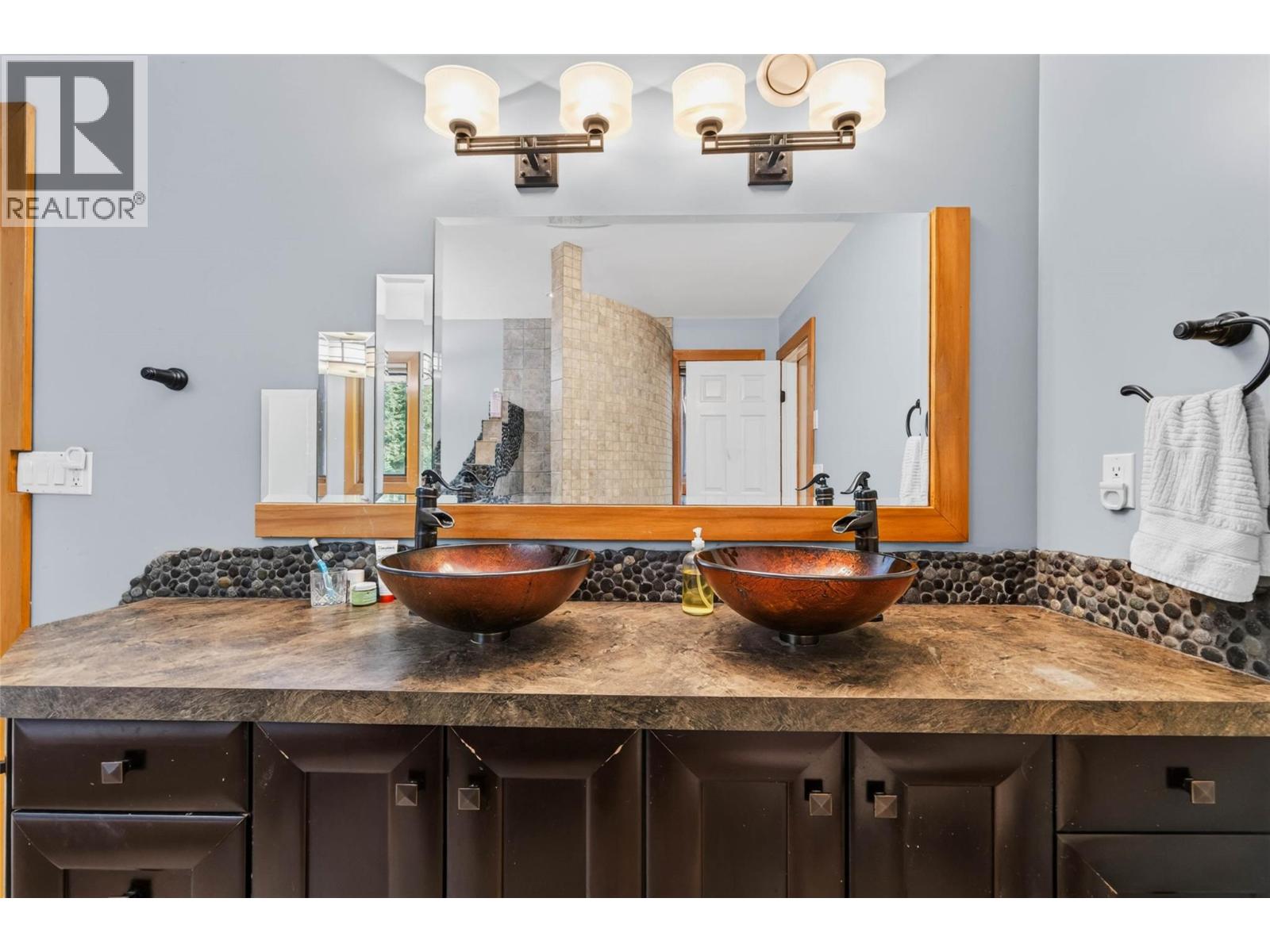 3360 Little Slocan South Road, Passmore, British Columbia  V0G 2J0 - Photo 23 - 10399015