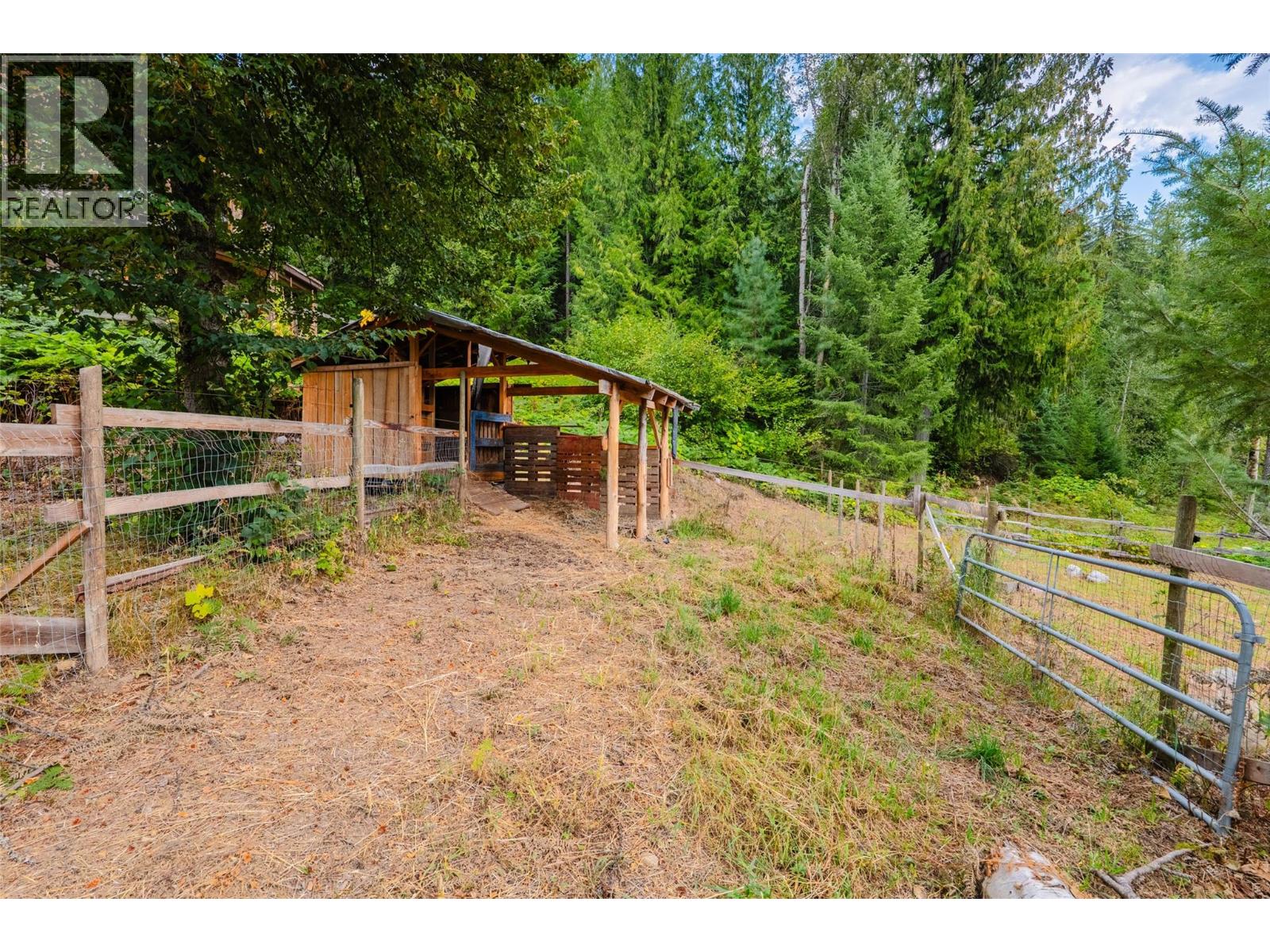 3360 Little Slocan South Road, Passmore, British Columbia  V0G 2J0 - Photo 49 - 10399015