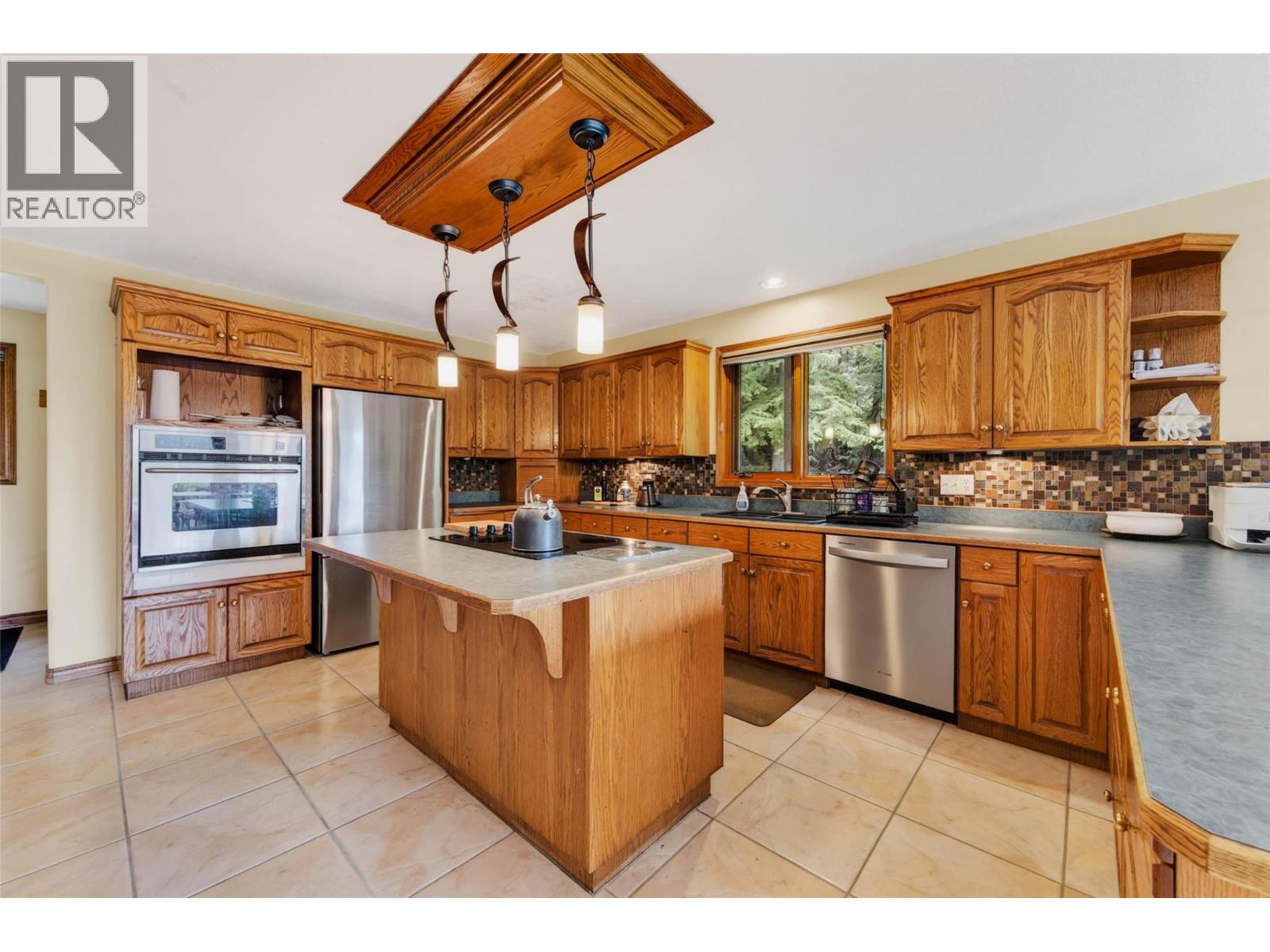3360 Little Slocan South Road, Passmore, British Columbia  V0G 2J0 - Photo 8 - 10399015