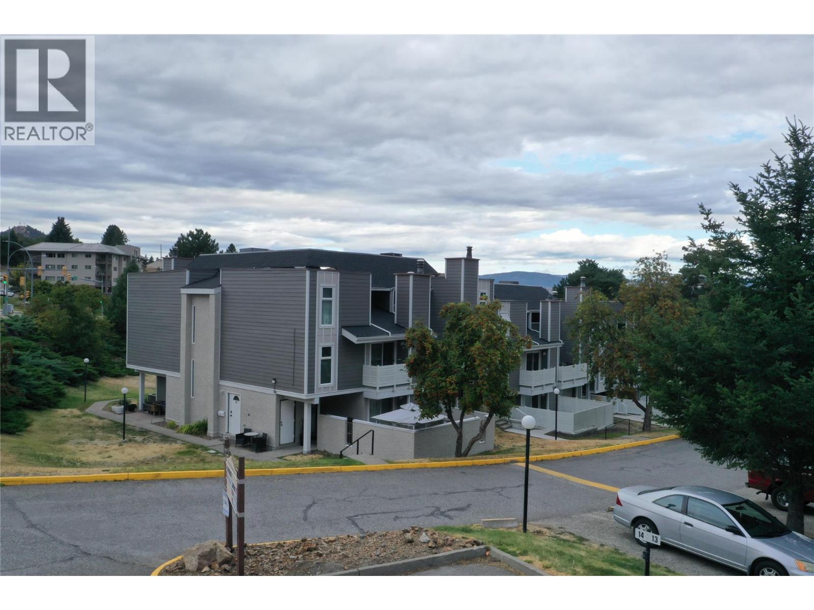 1435 Summit Drive Unit# 52, Kamloops, British Columbia  V2E 1S4 - Photo 2 - 10399218