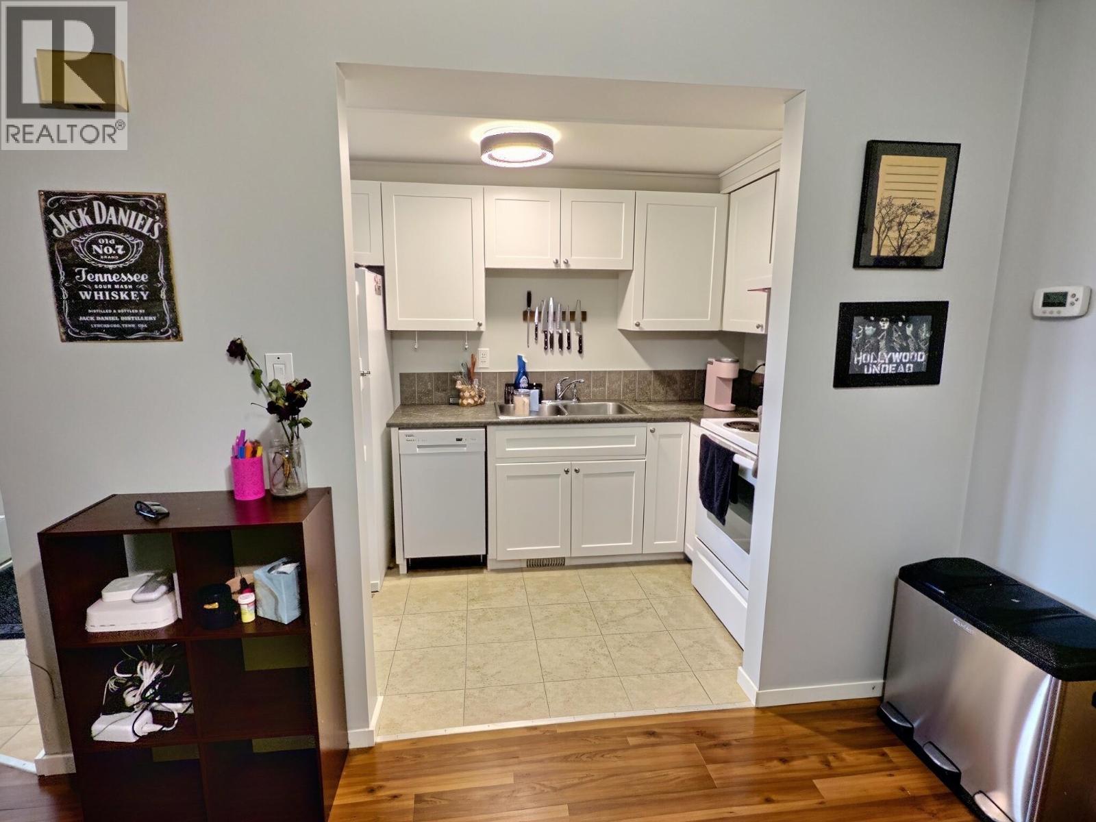 1435 Summit Drive Unit# 52, Kamloops, British Columbia  V2E 1S4 - Photo 5 - 10399218