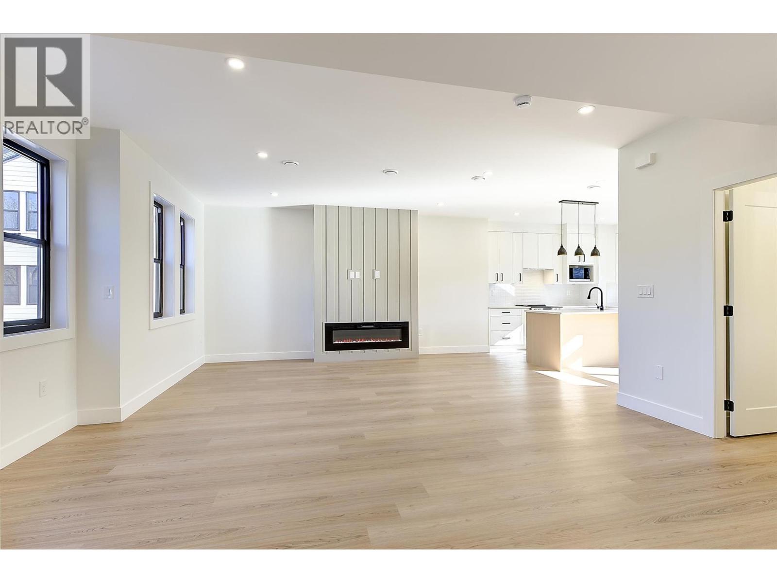 3590 Redecopp Road Unit# 3, Lake Country, British Columbia  V4V 1X5 - Photo 2 - 10399139