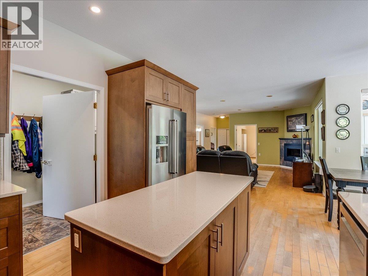 900 China Creek Road, Genelle, British Columbia  V0G 1G0 - Photo 14 - 10399241