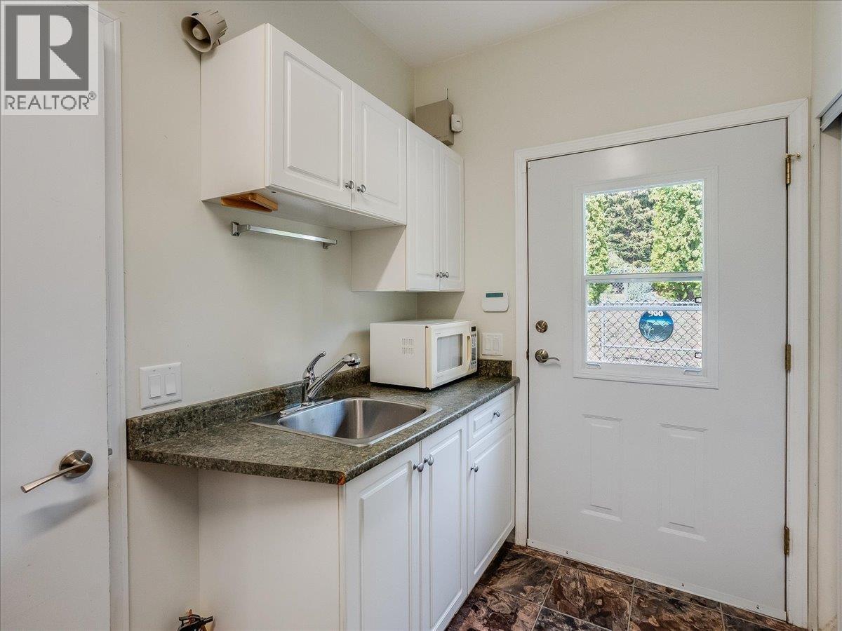 900 China Creek Road, Genelle, British Columbia  V0G 1G0 - Photo 27 - 10399241