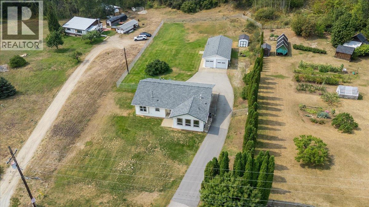 900 China Creek Road, Genelle, British Columbia  V0G 1G0 - Photo 3 - 10399241