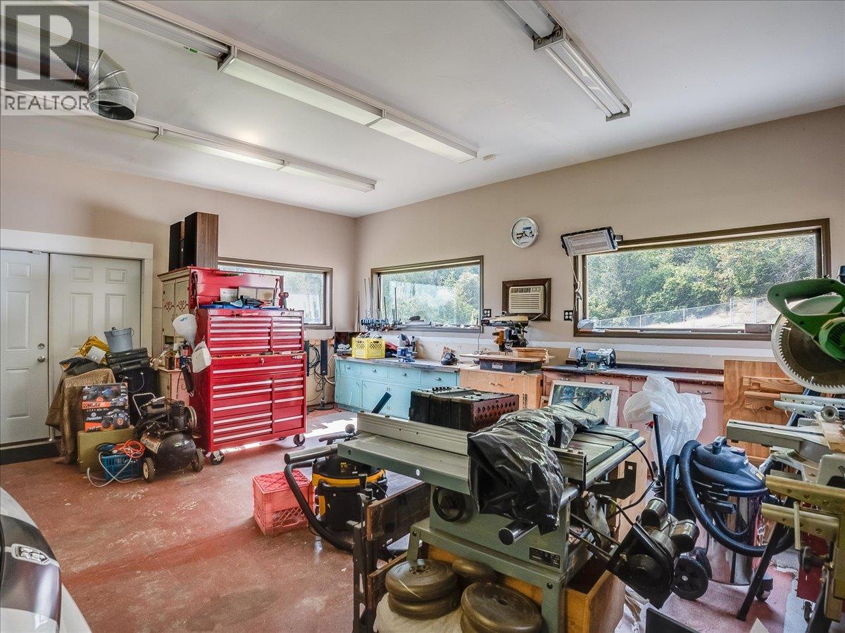 900 China Creek Road, Genelle, British Columbia  V0G 1G0 - Photo 39 - 10399241