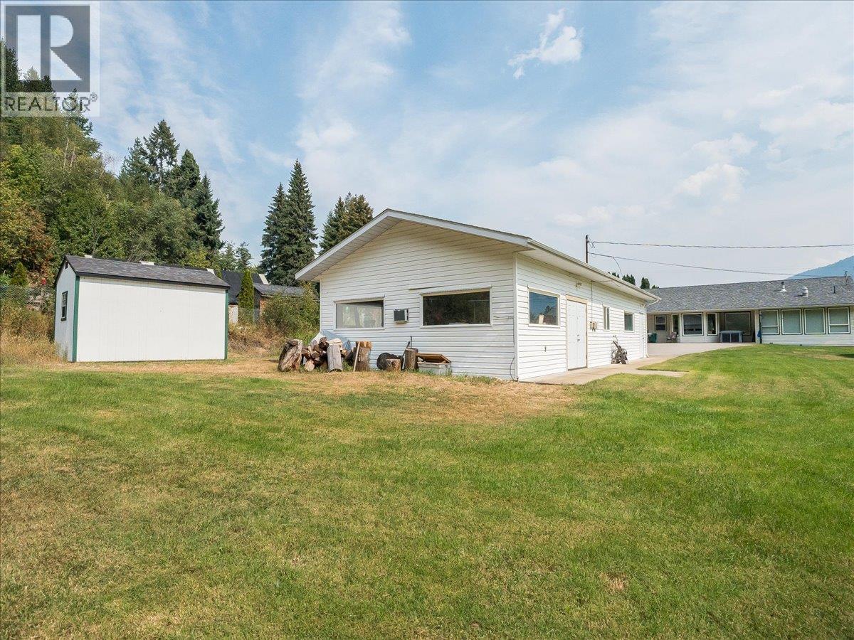 900 China Creek Road, Genelle, British Columbia  V0G 1G0 - Photo 47 - 10399241