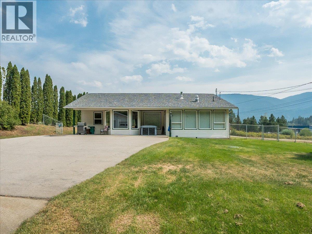 900 China Creek Road, Genelle, British Columbia  V0G 1G0 - Photo 49 - 10399241