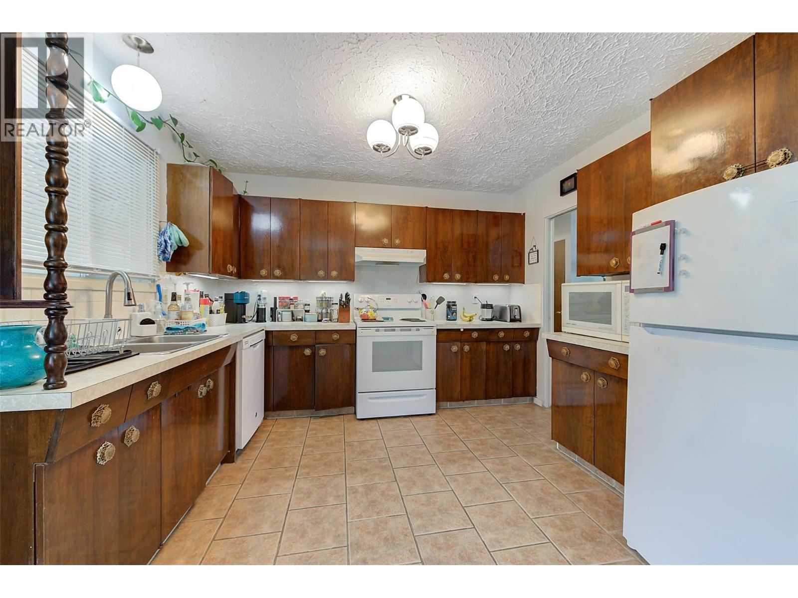 651 Richter Street, Kelowna, British Columbia  V1Y 2J6 - Photo 11 - 10399090